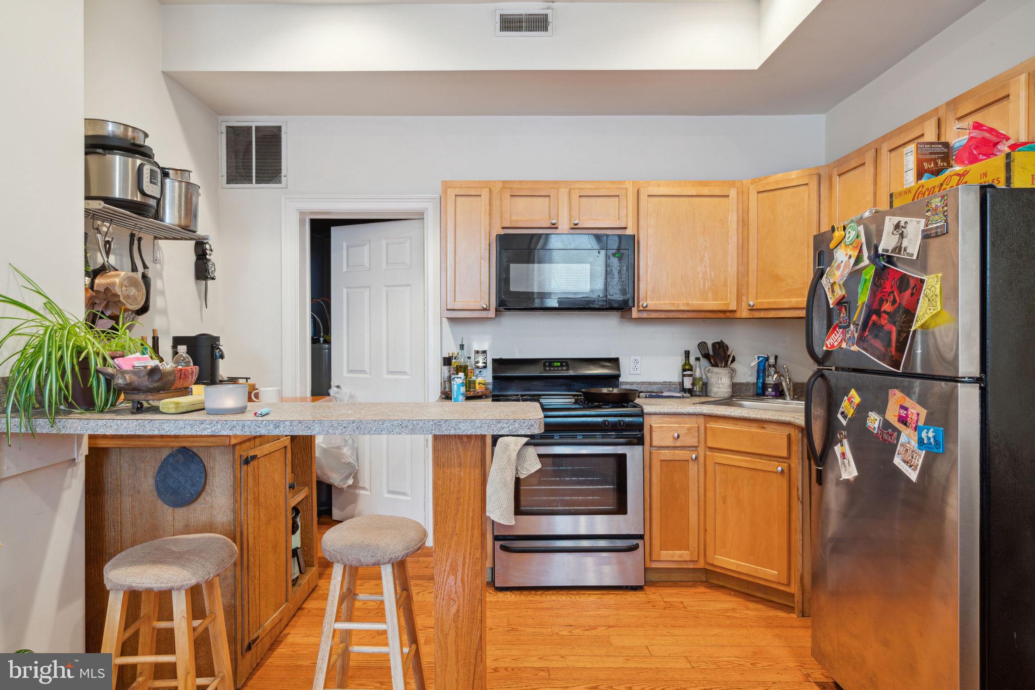 FAIRMOUNT - Commercial Sale