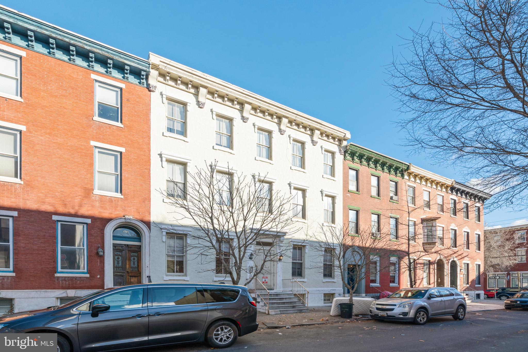 FAIRMOUNT - Commercial Sale