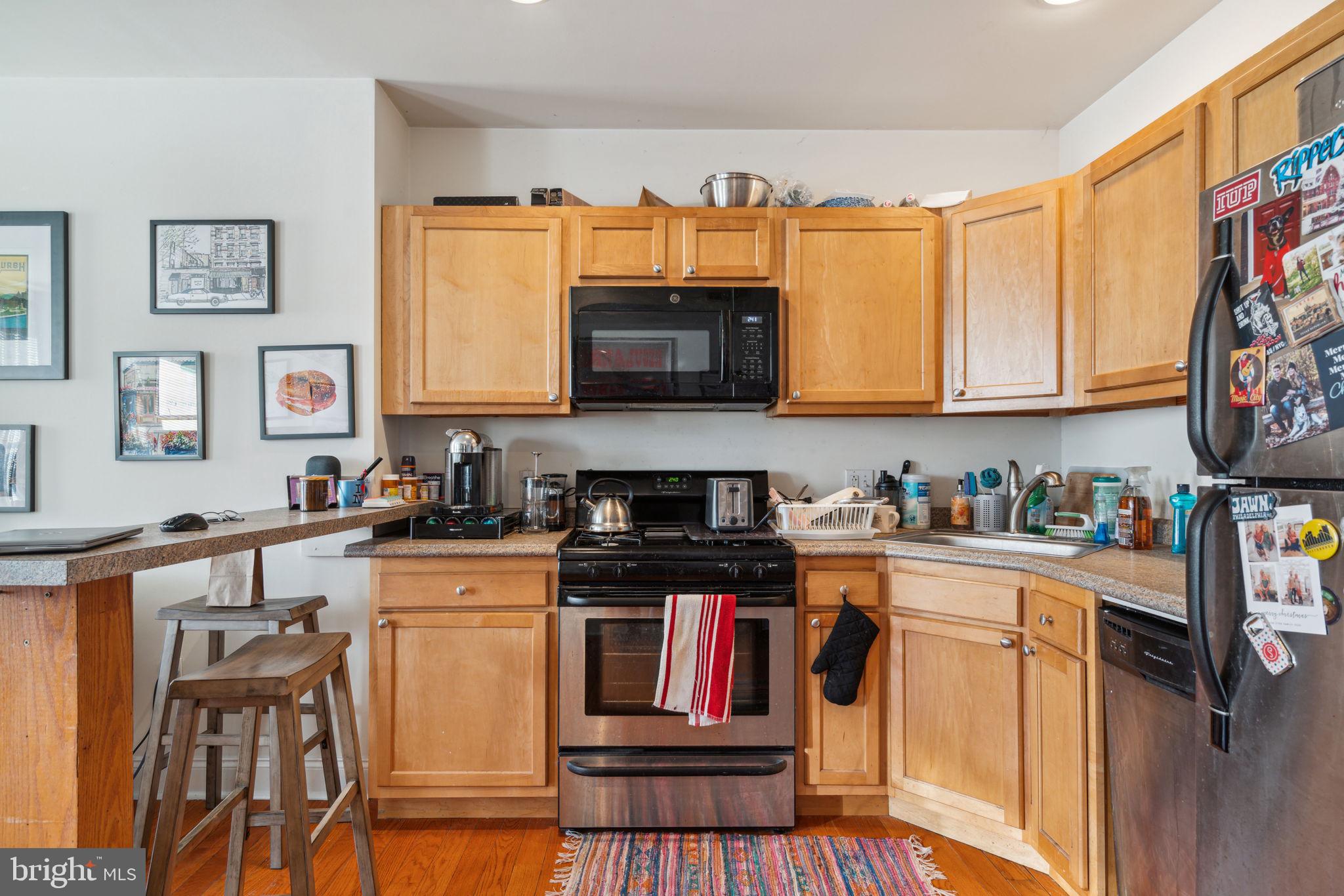 FAIRMOUNT - Commercial Sale