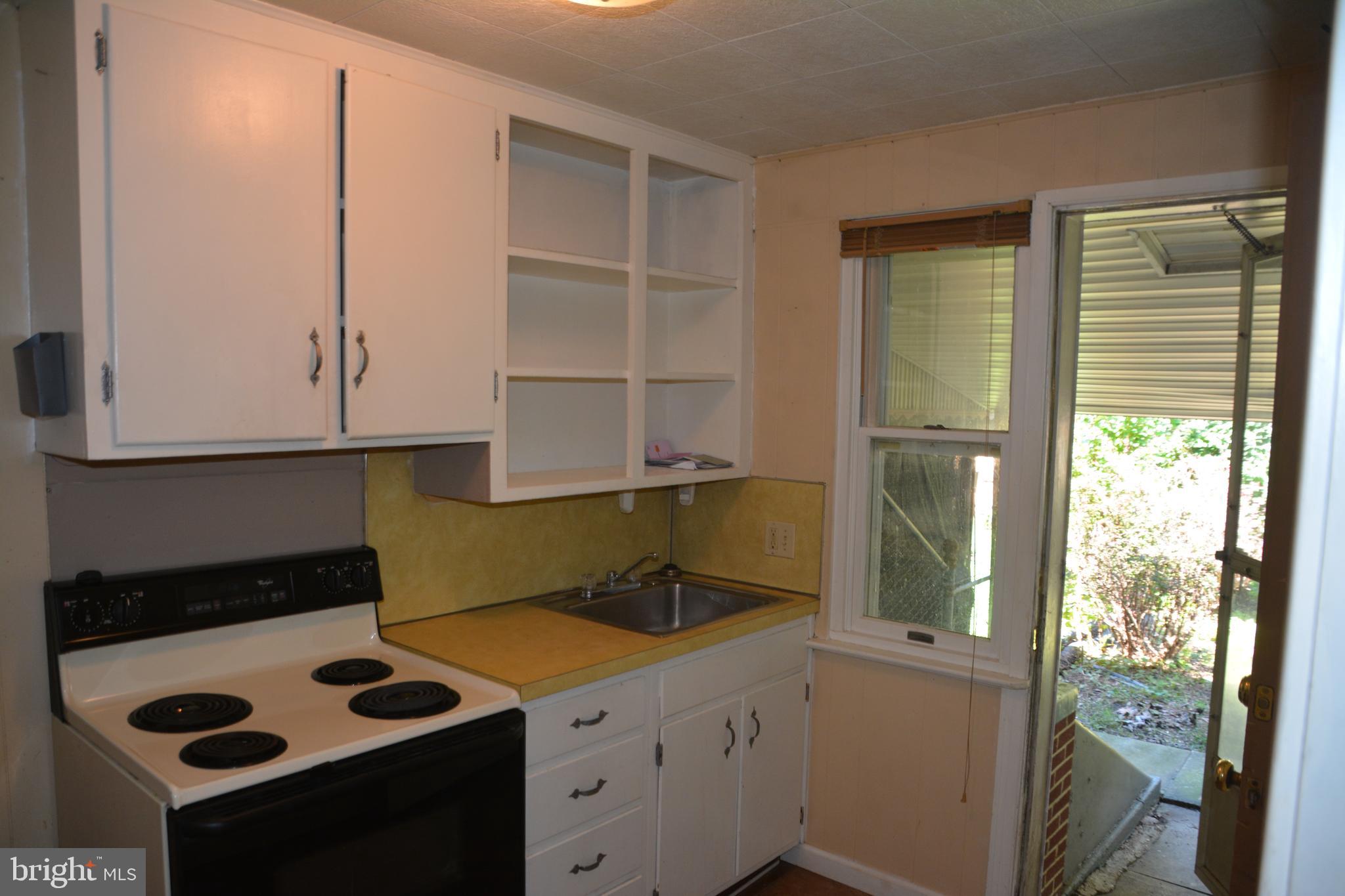 8TH WARD - Residential