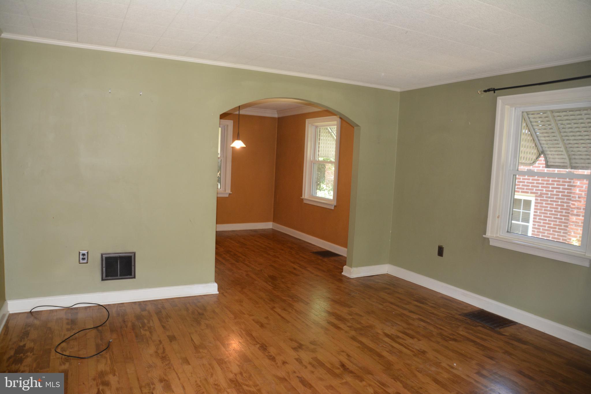 8TH WARD - Residential