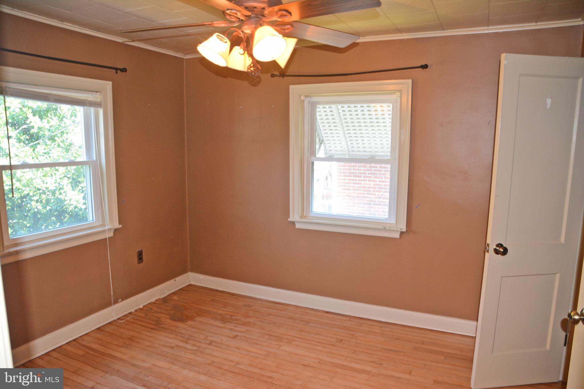 8TH WARD - Residential