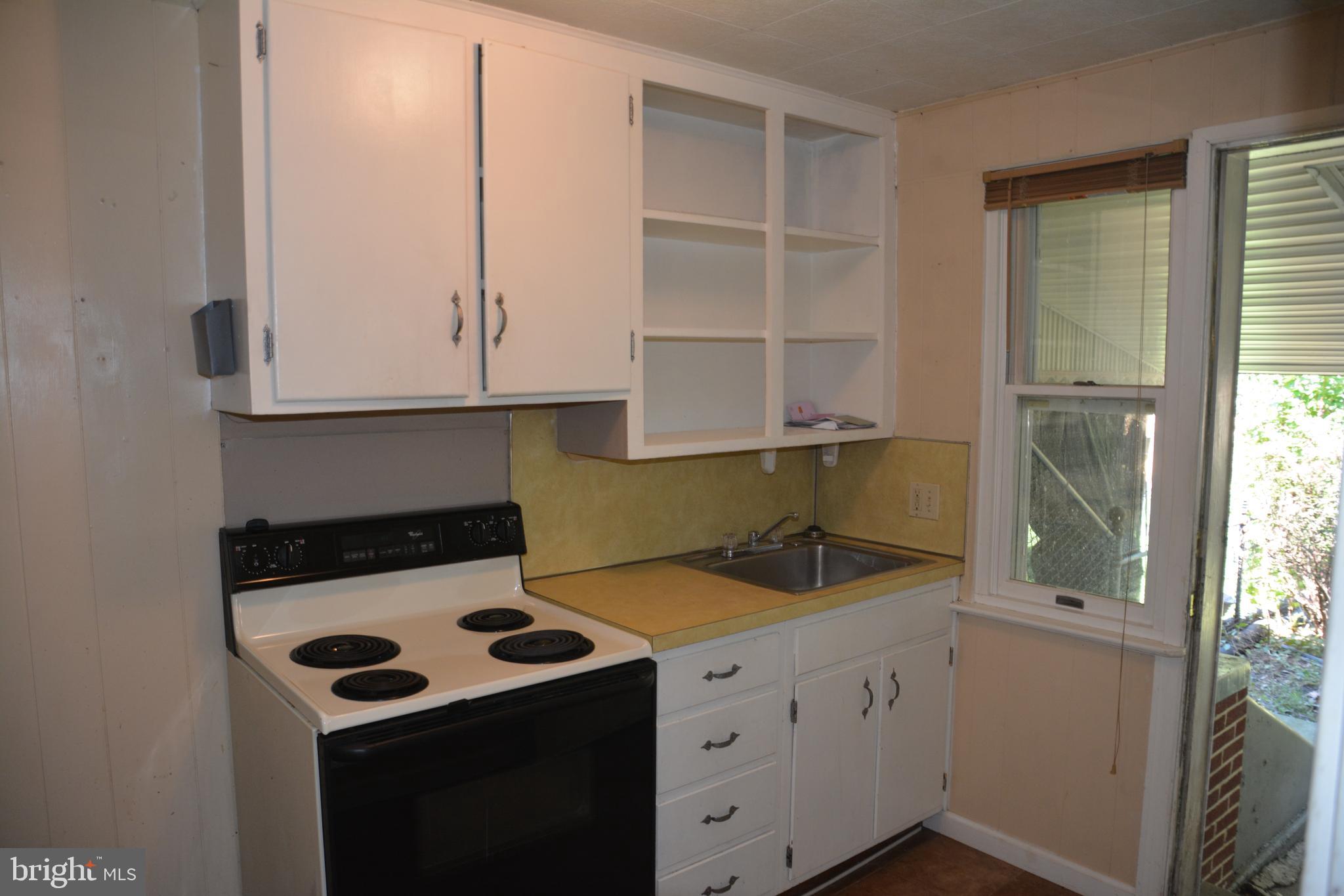 8TH WARD - Residential