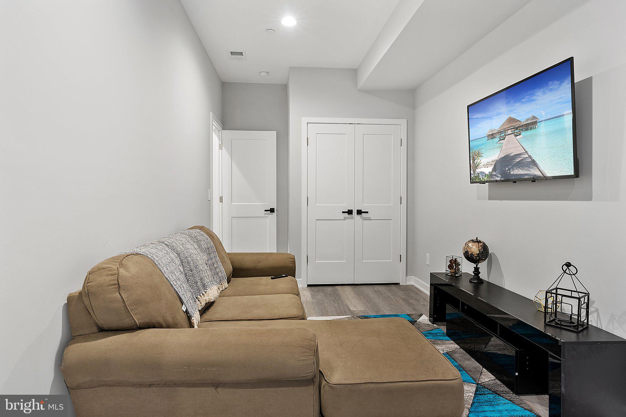 BREWERYTOWN - Residential Lease