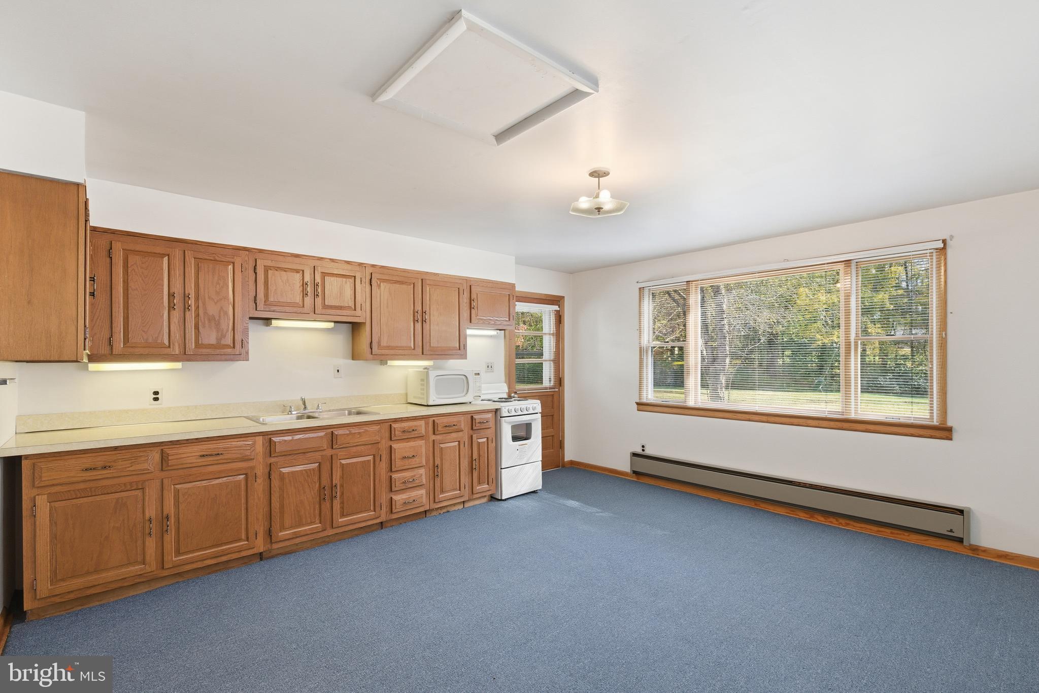 REGAL ESTATES - Residential