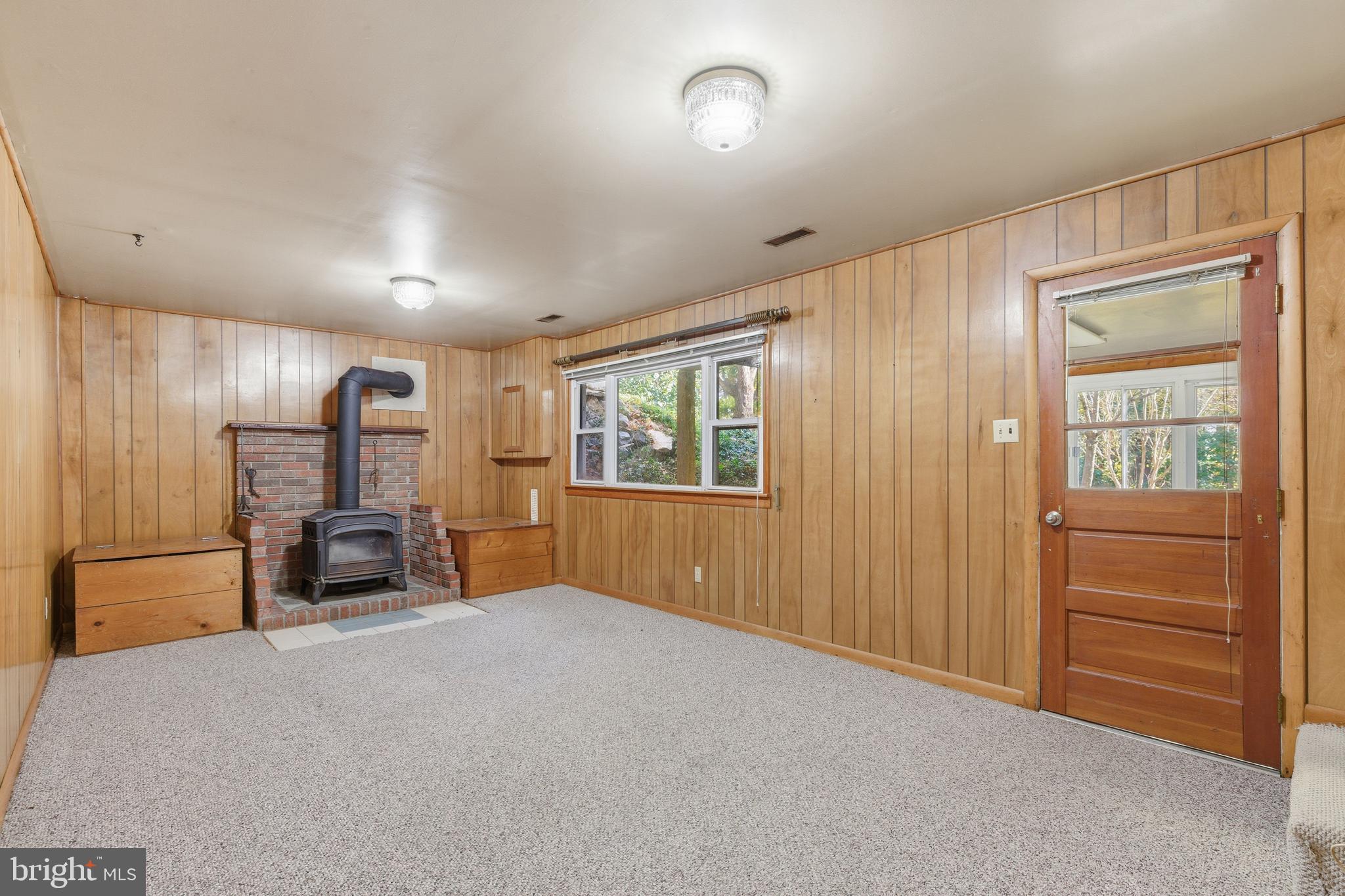 REGAL ESTATES - Residential