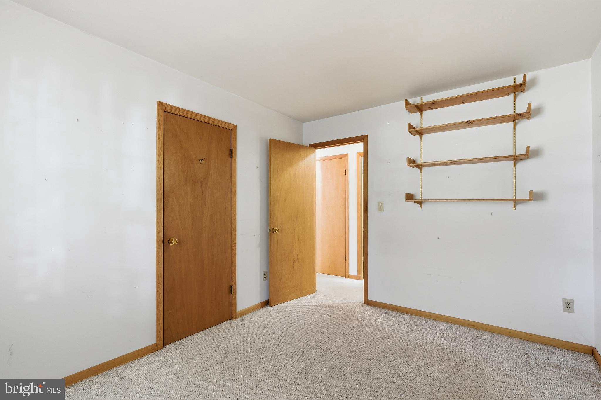 REGAL ESTATES - Residential