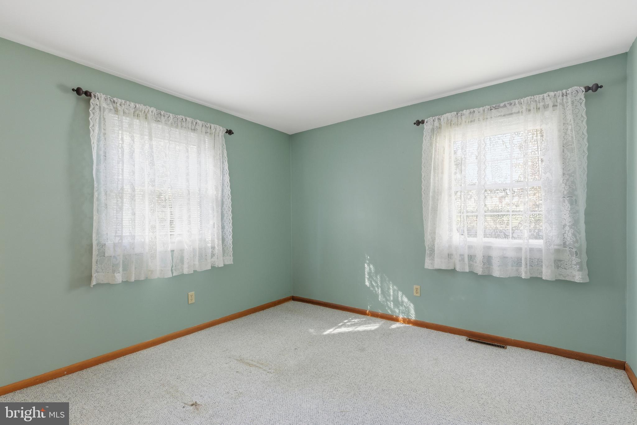 REGAL ESTATES - Residential