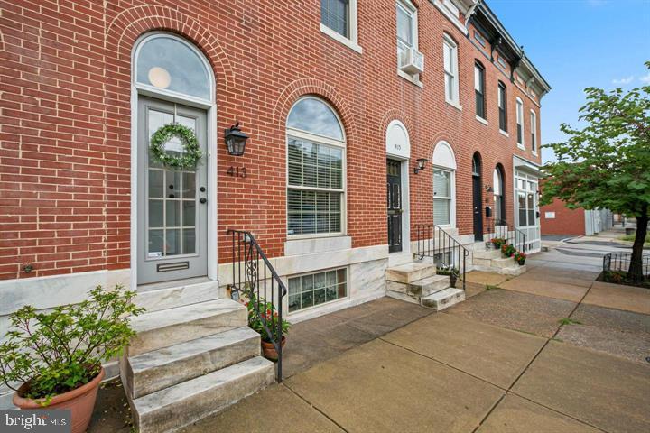 HIGHLANDTOWN - Residential Lease