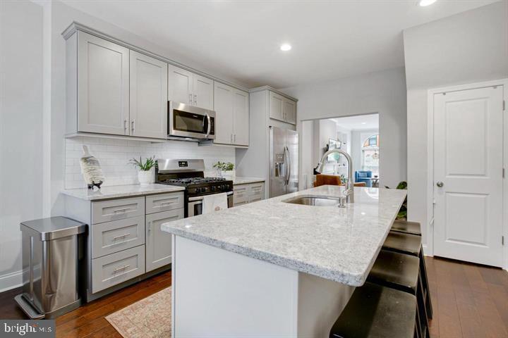 HIGHLANDTOWN - Residential Lease