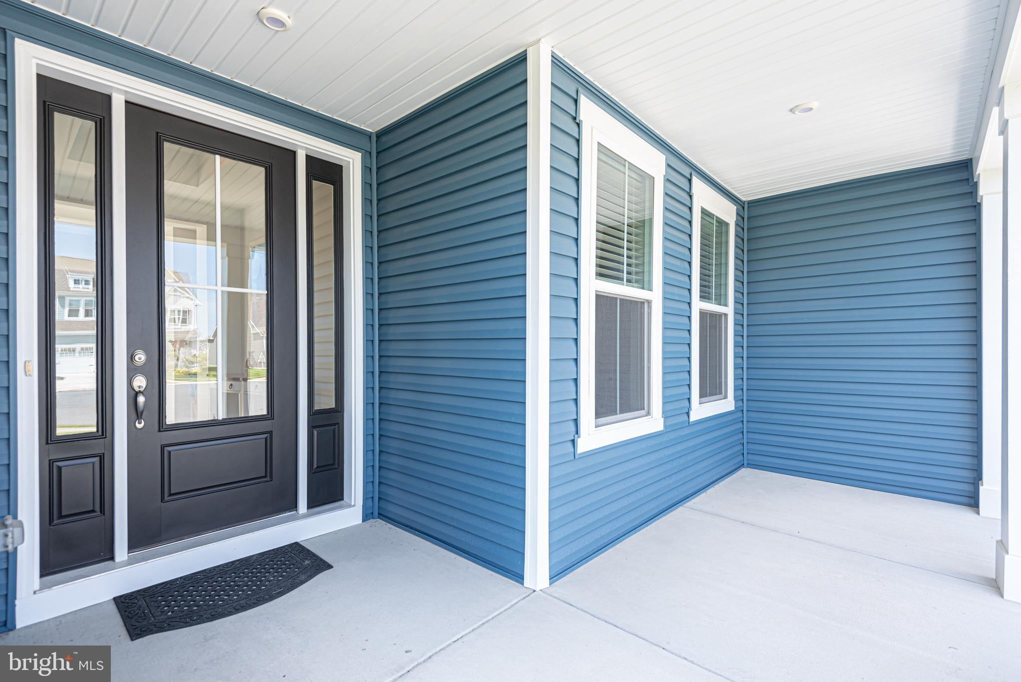 23060 GOLDEN OAK DRIVE