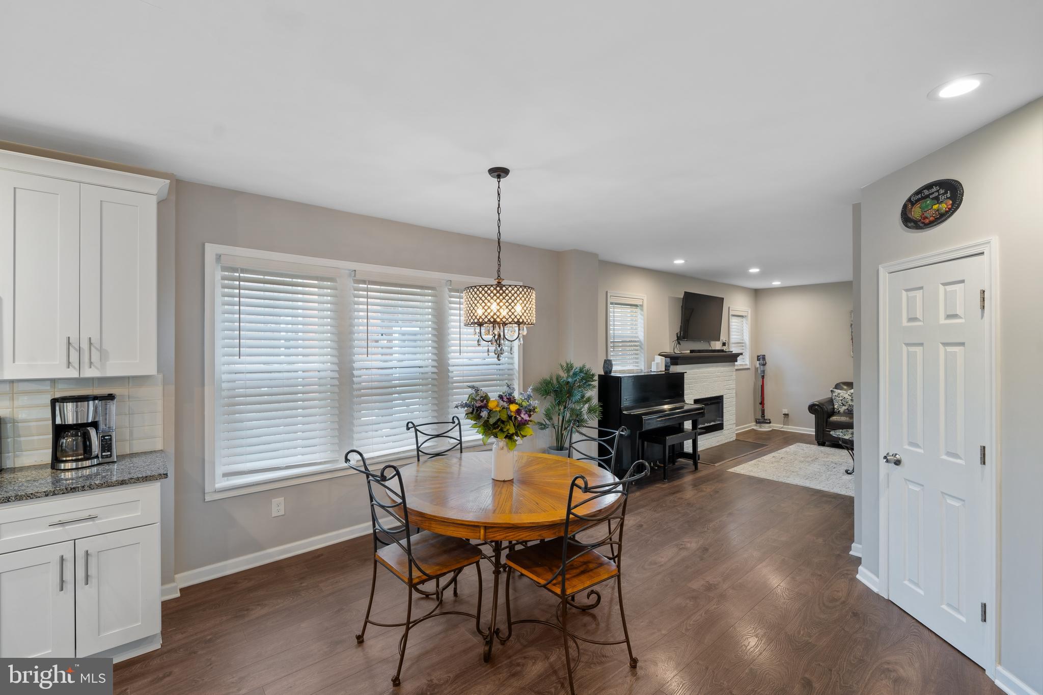 GREEN TREE - Residential