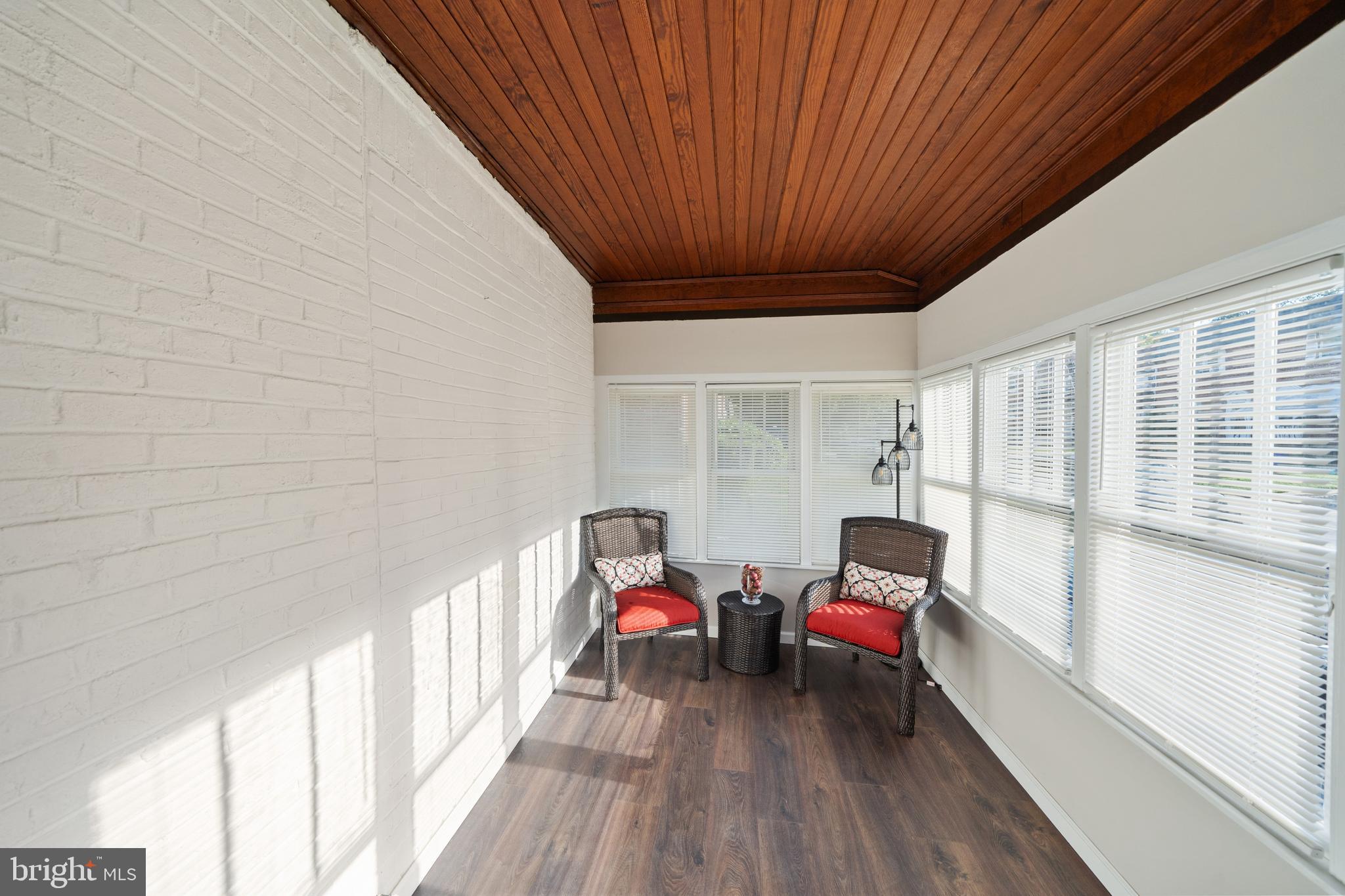 GREEN TREE - Residential