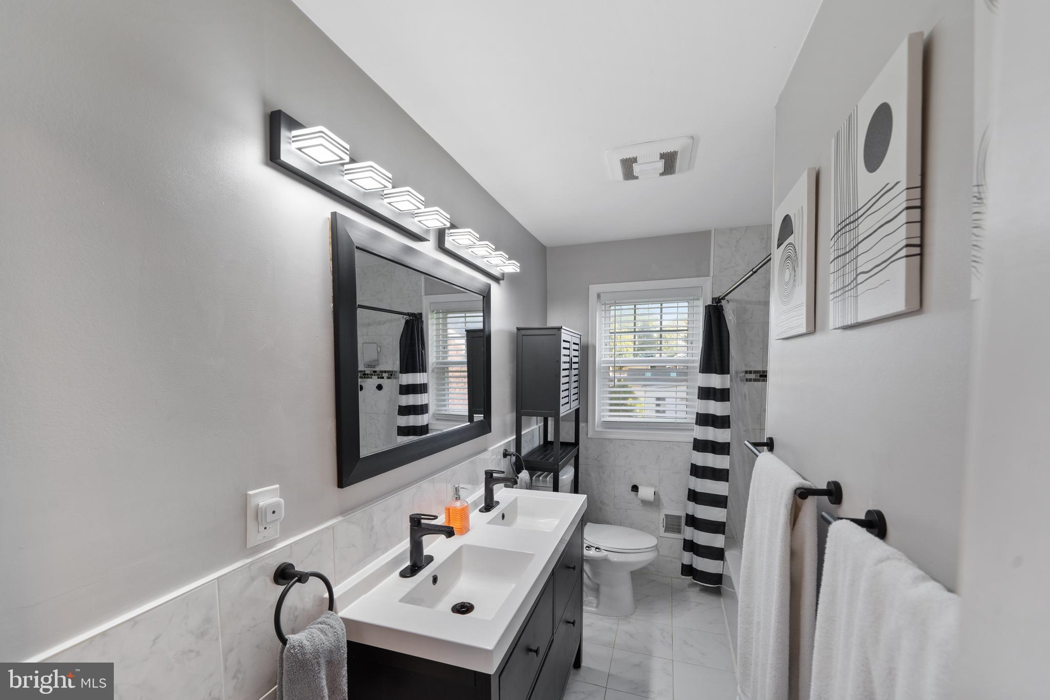 GREEN TREE - Residential