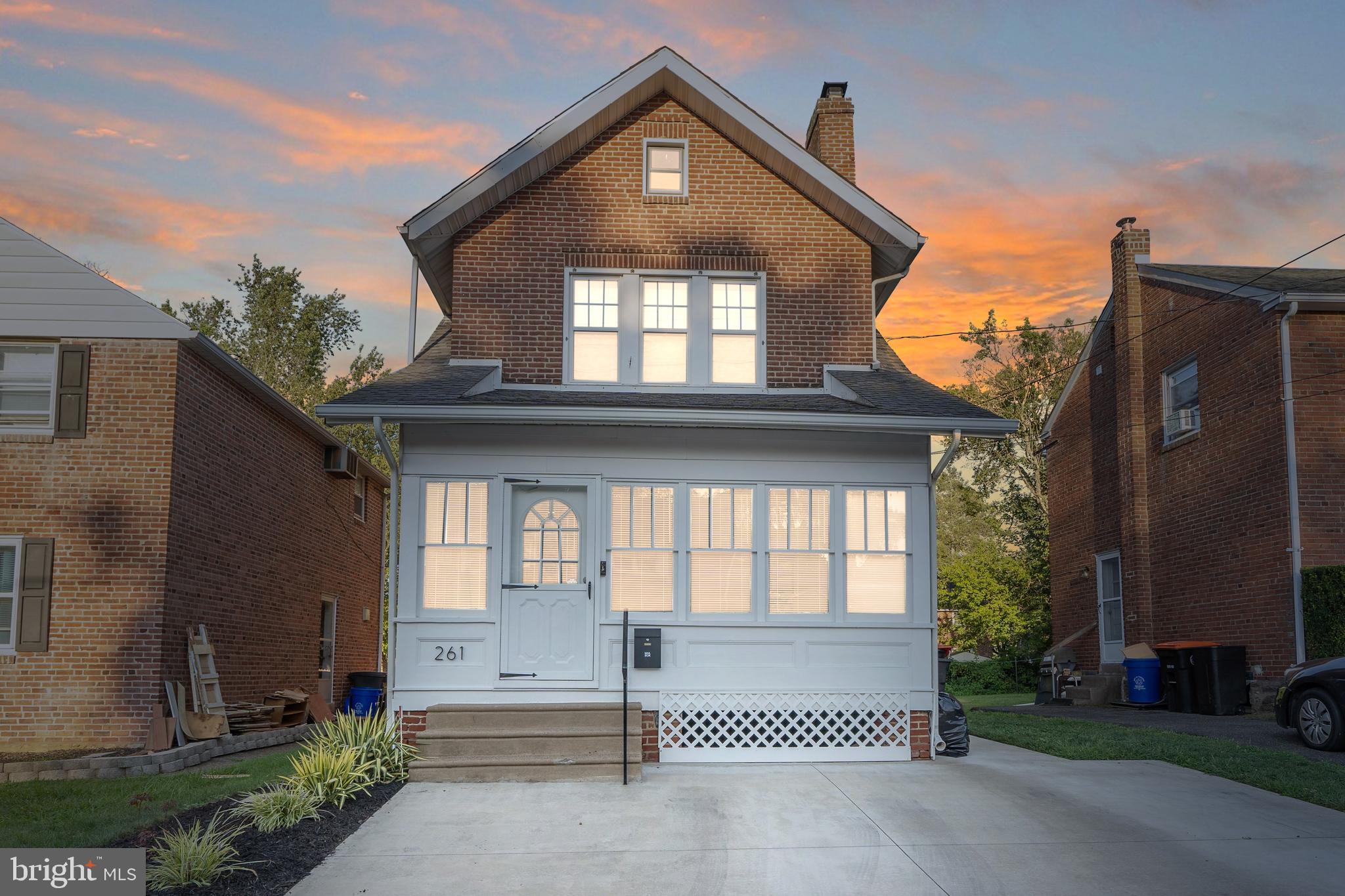 GREEN TREE - Residential