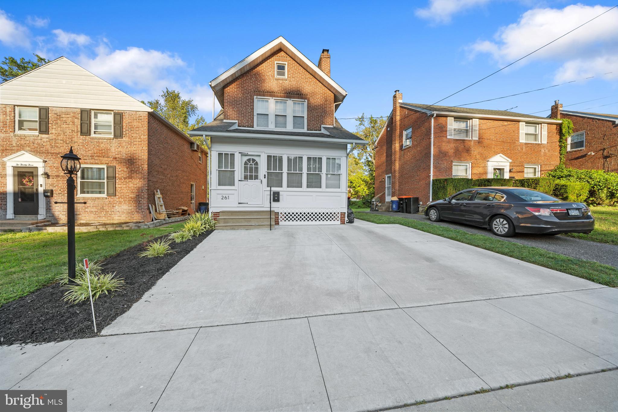 GREEN TREE - Residential