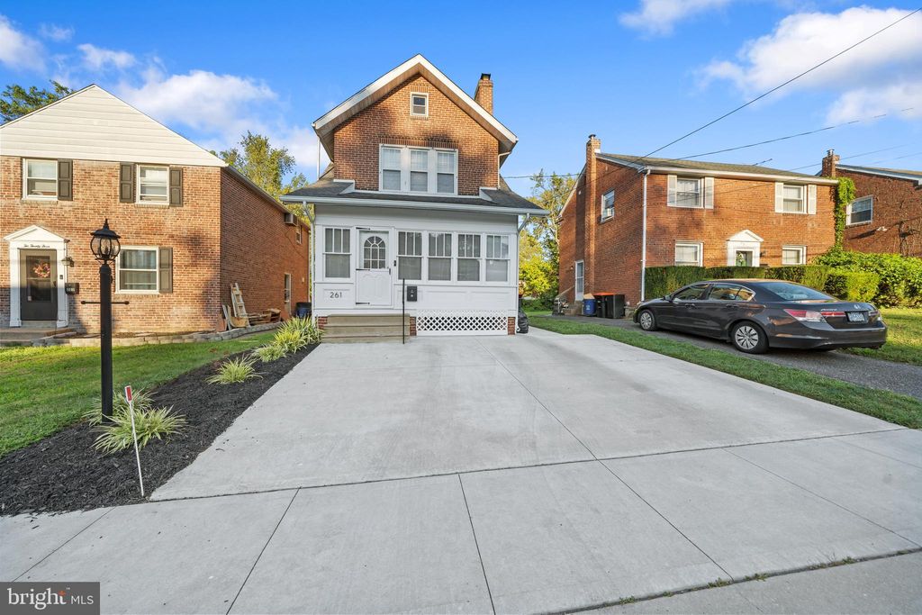 Photo of 261 E Avon Road, BROOKHAVEN, PA 19015 (MLS # PADE2100136)