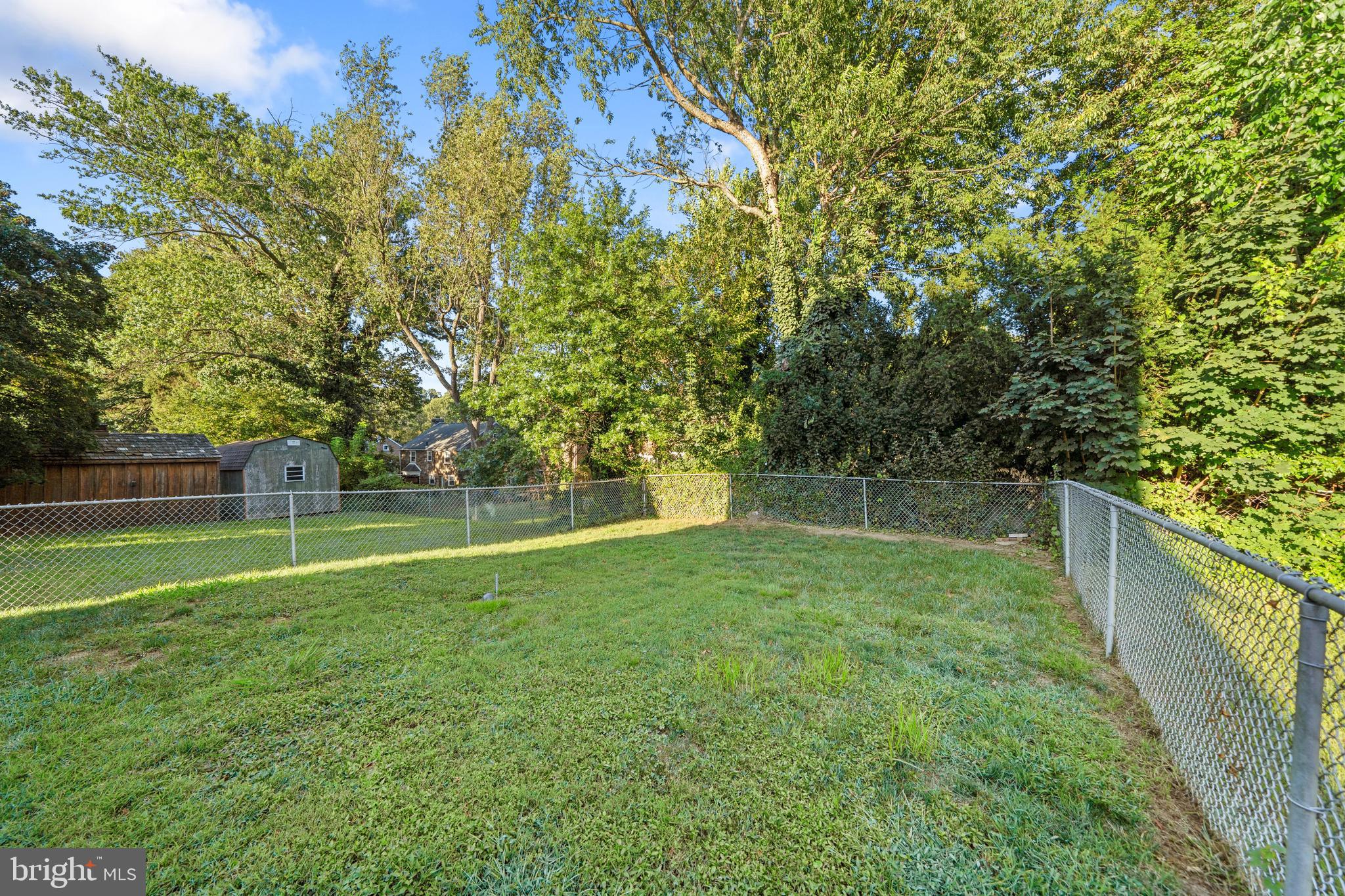 GREEN TREE - Residential