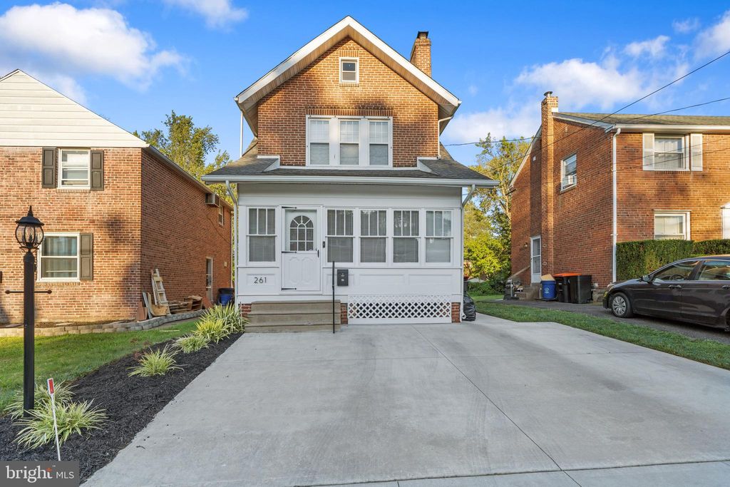 Photo of 261 E Avon Road, BROOKHAVEN, PA 19015 (MLS # PADE2100136)