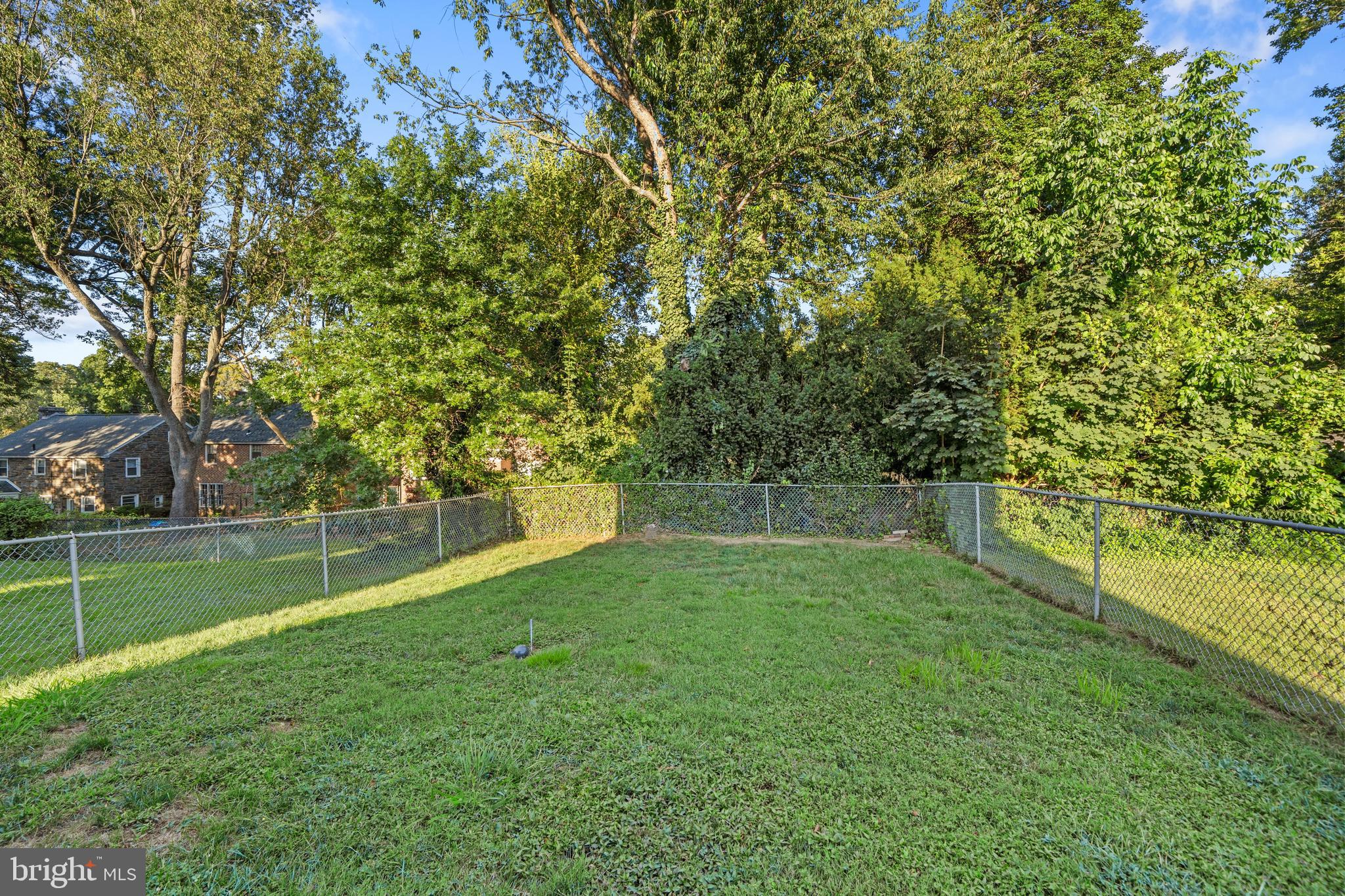 GREEN TREE - Residential