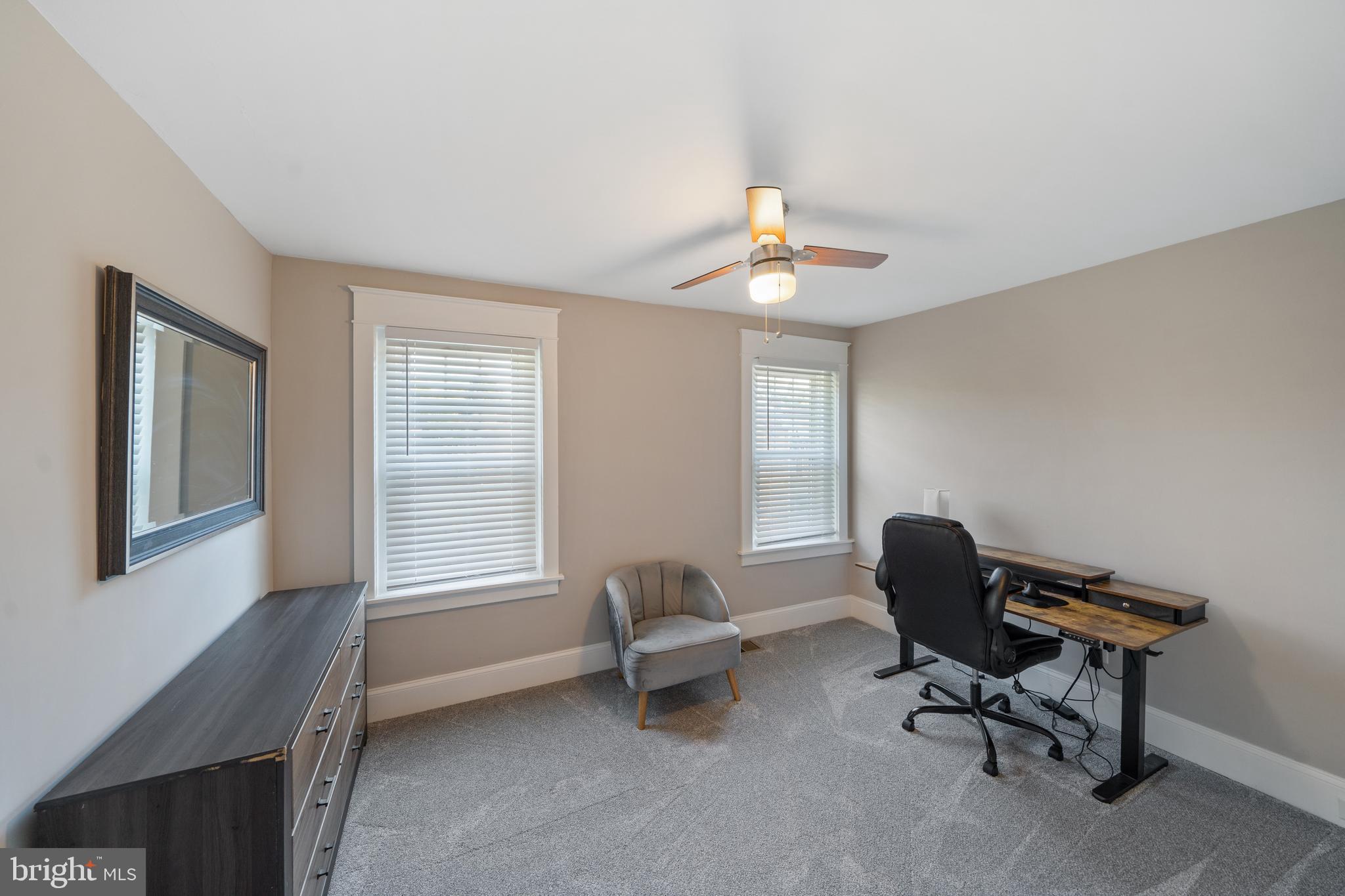 GREEN TREE - Residential