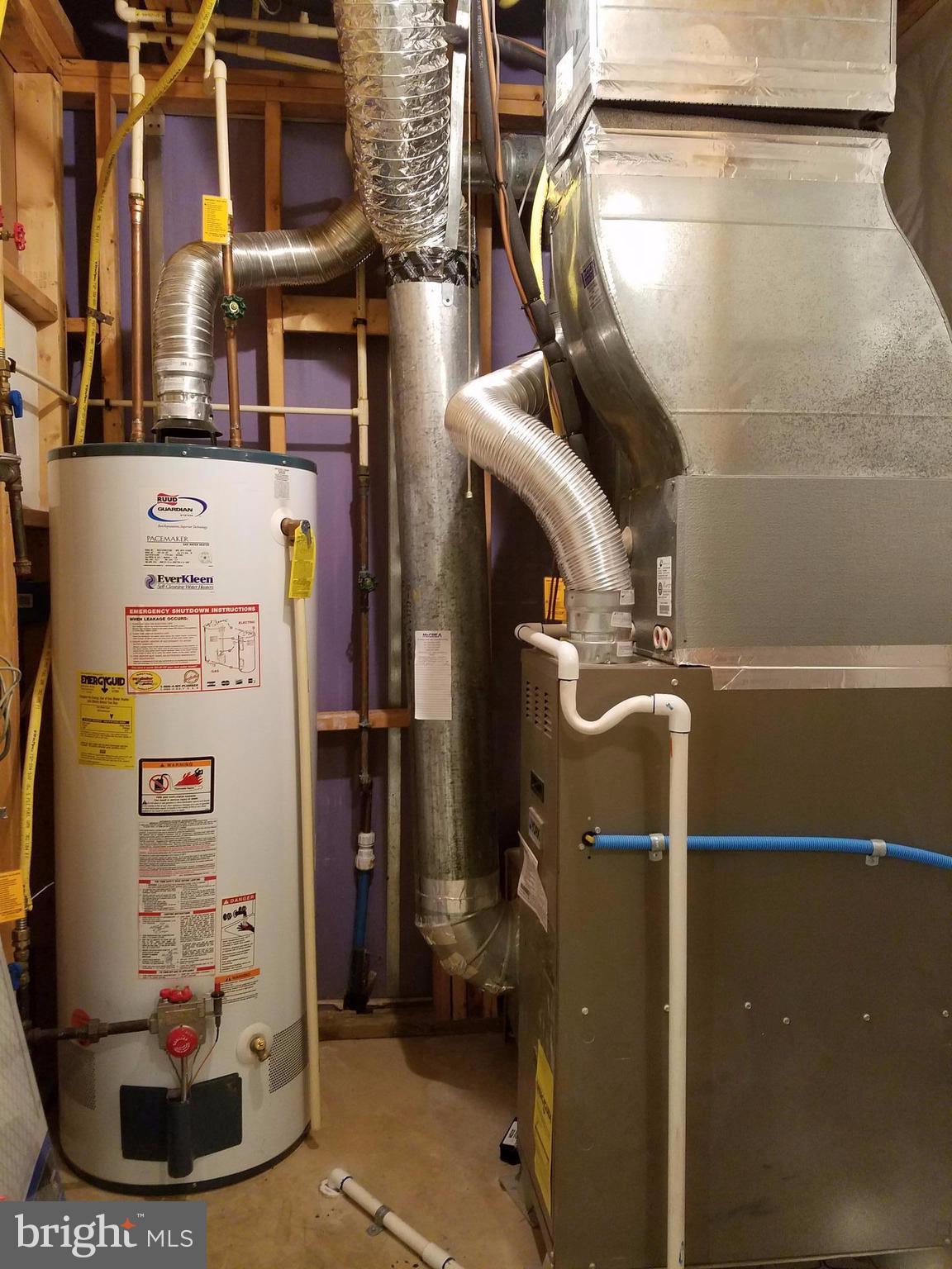 MEADOW BROOK COVE - Residential Lease