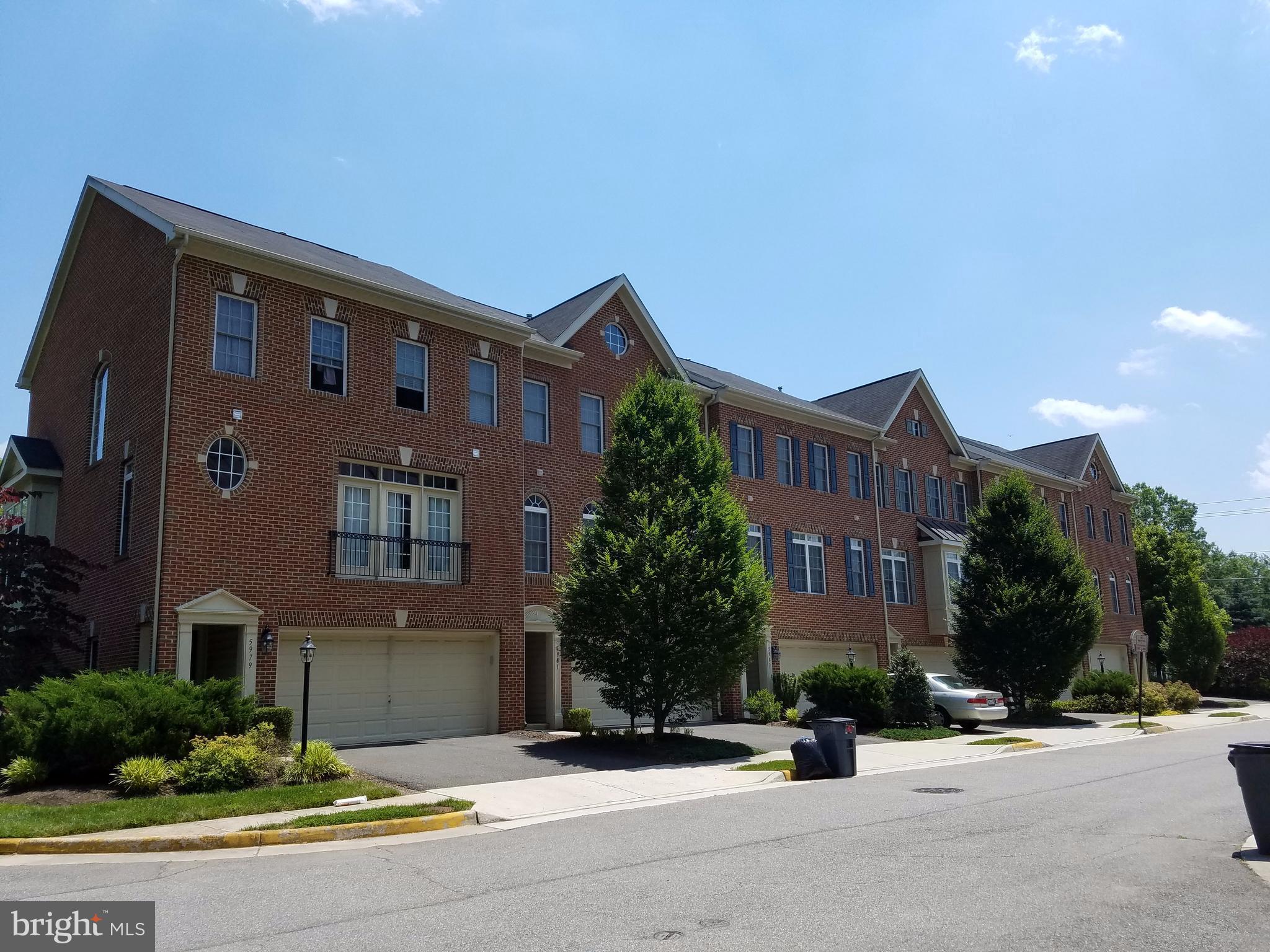 MEADOW BROOK COVE - Residential Lease