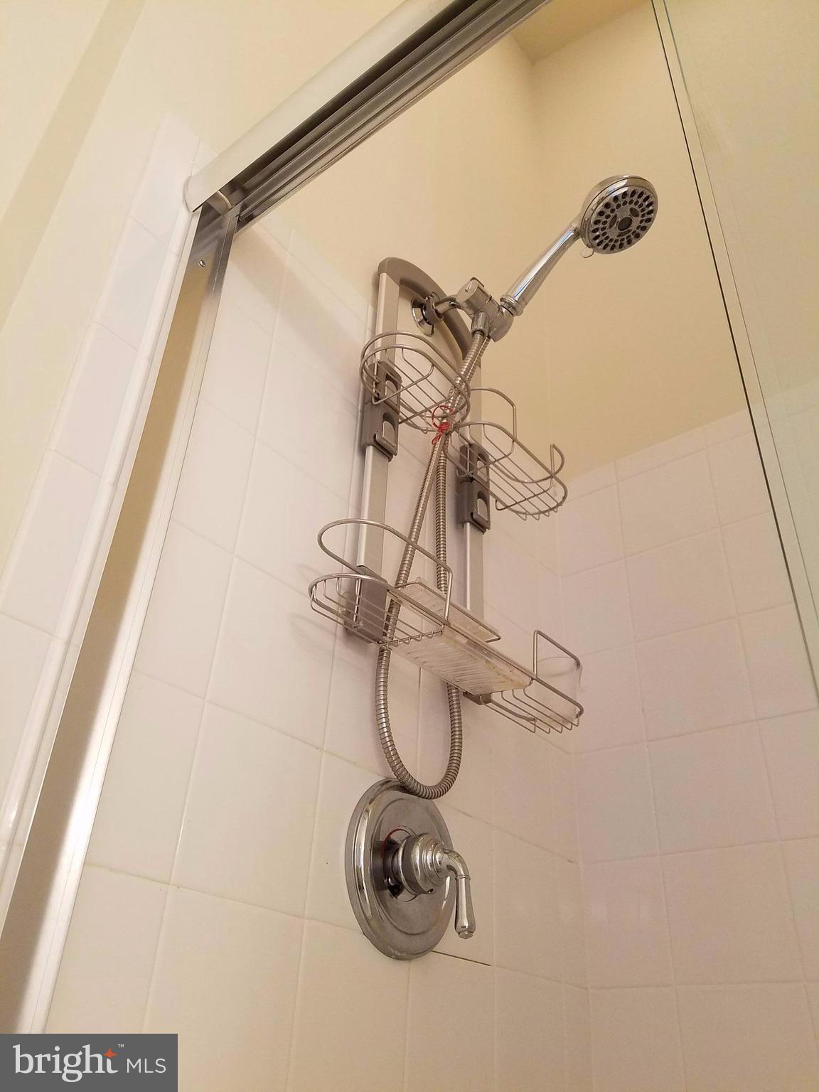 MEADOW BROOK COVE - Residential Lease