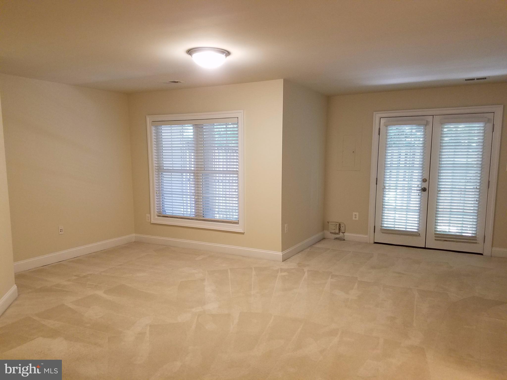 MEADOW BROOK COVE - Residential Lease