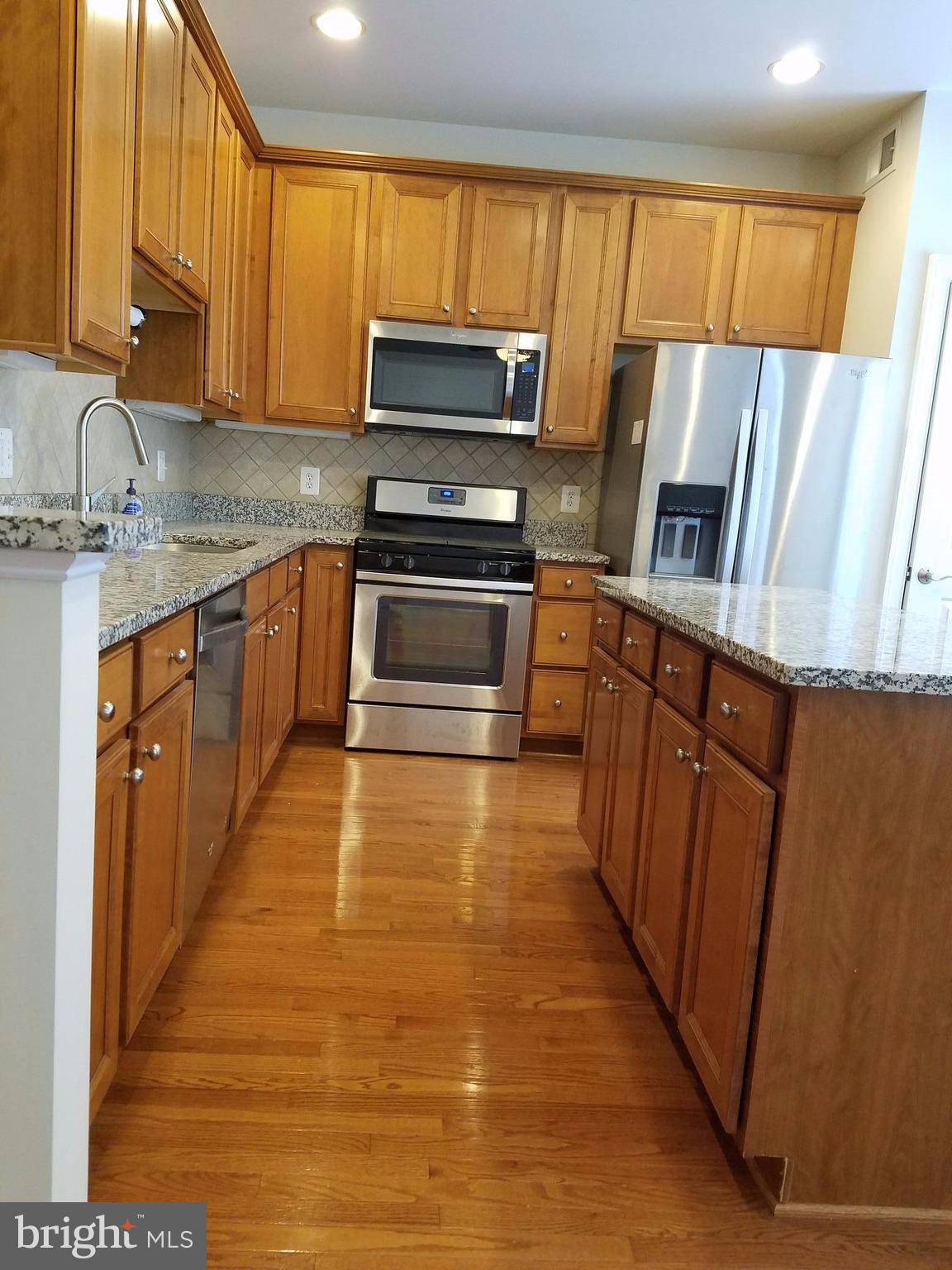 MEADOW BROOK COVE - Residential Lease