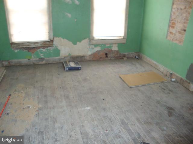 MILL HILL - Residential