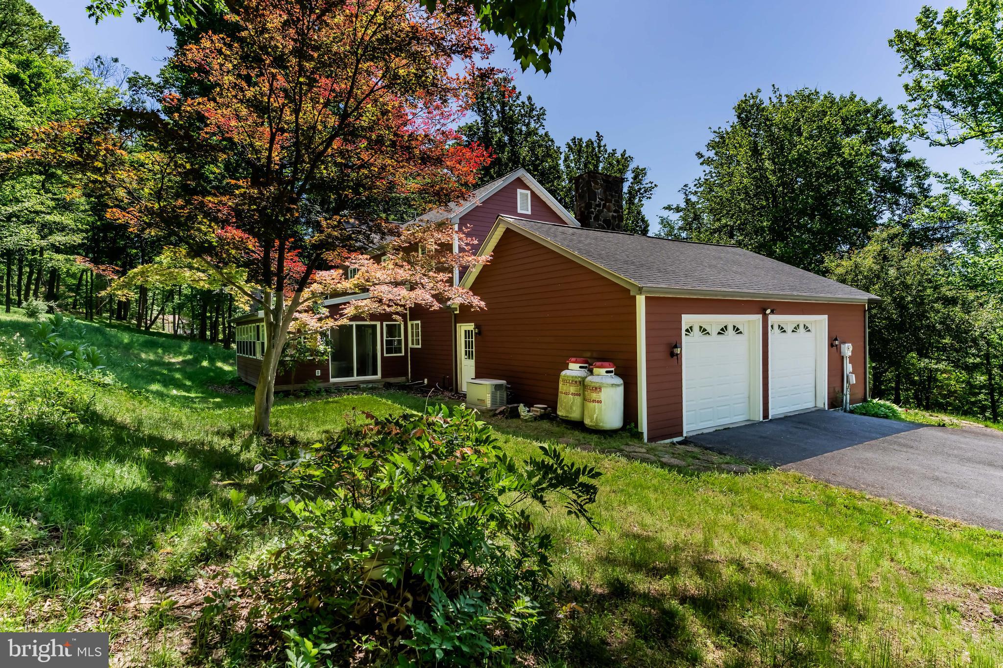 120 LEE DRIVE