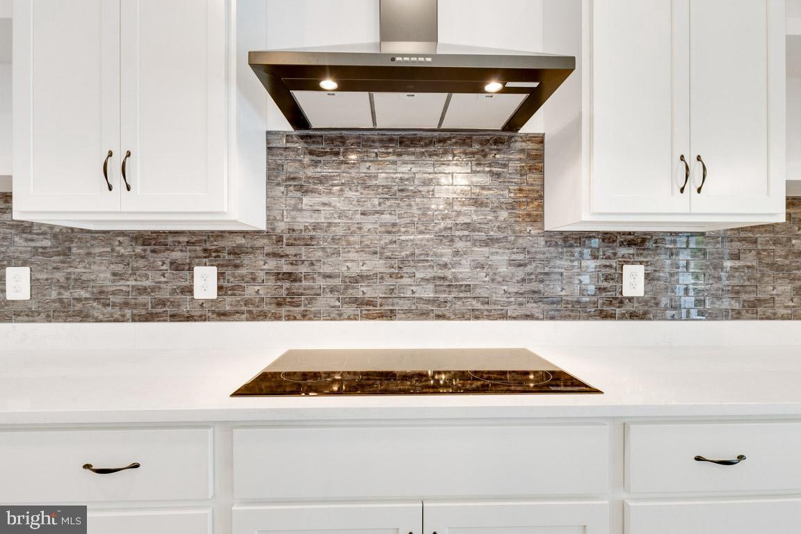 CANTERLEIGH - Residential