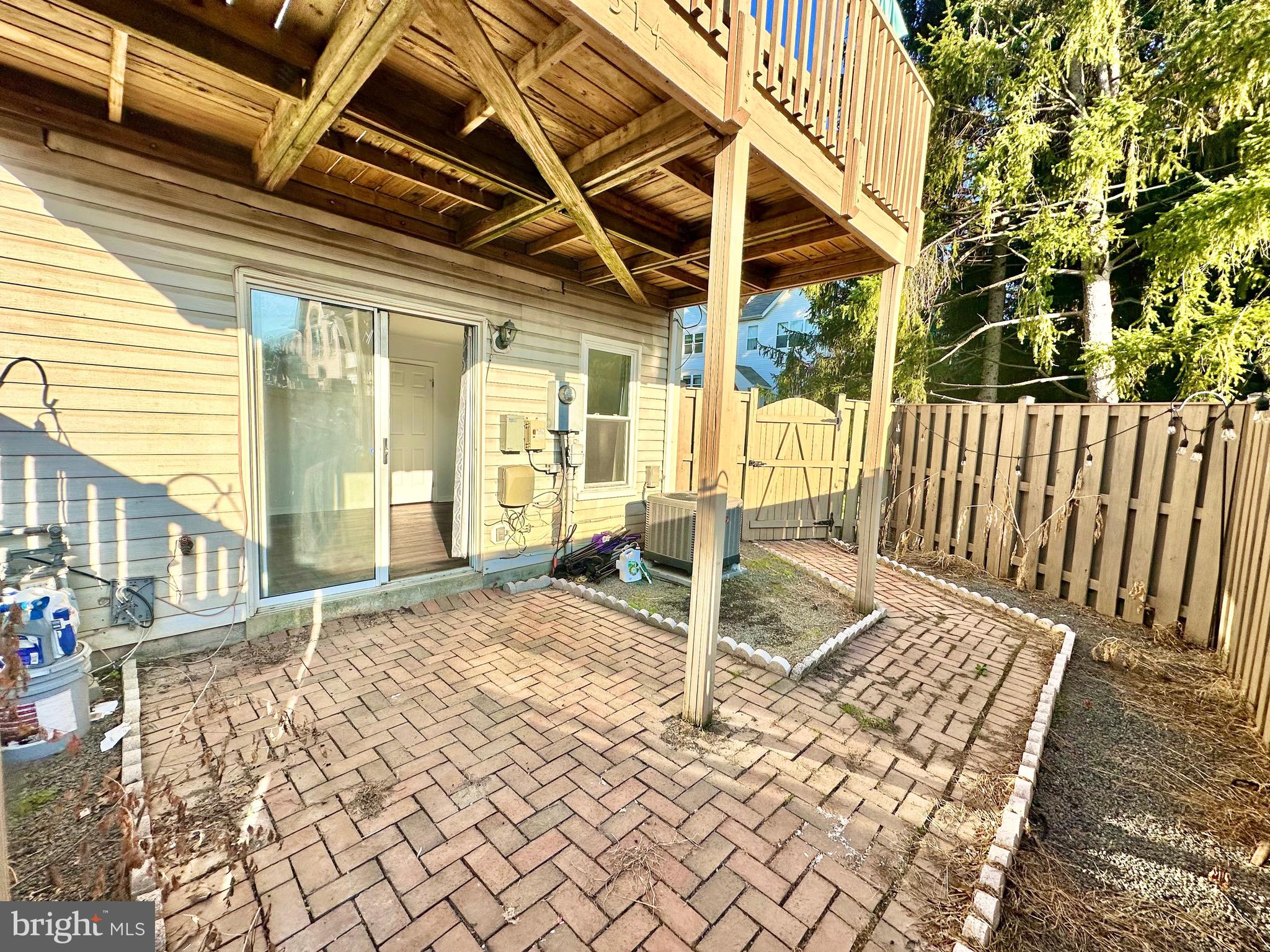 KEENE MILL OVERLOOK - Residential Lease