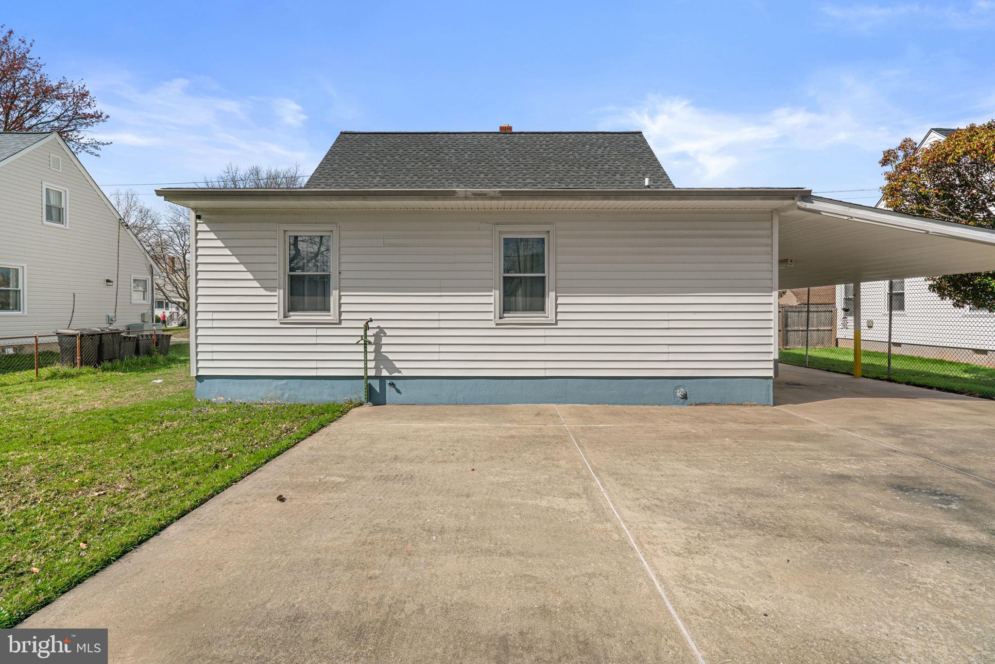 MARLYN MANOR - Residential