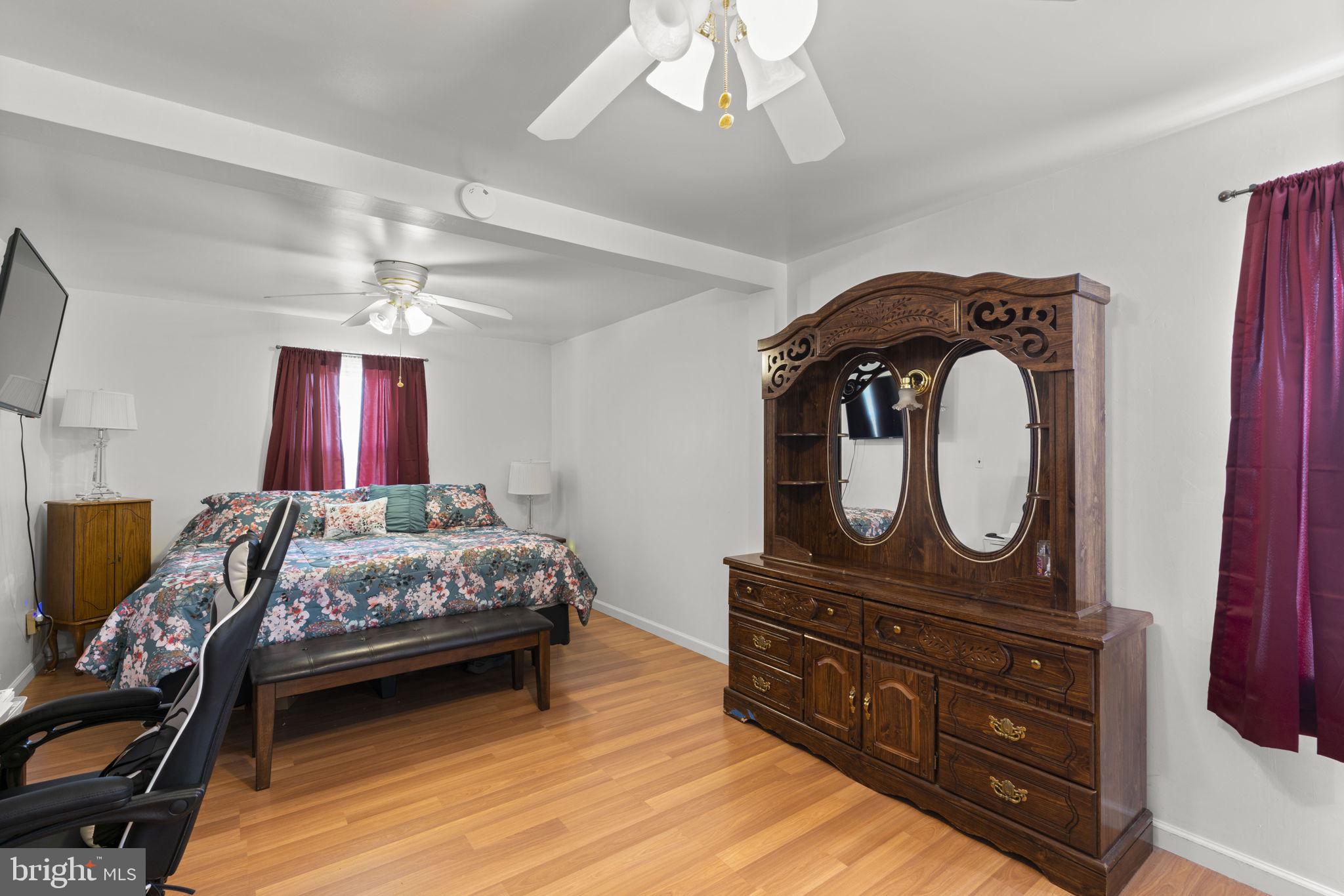 MARLYN MANOR - Residential