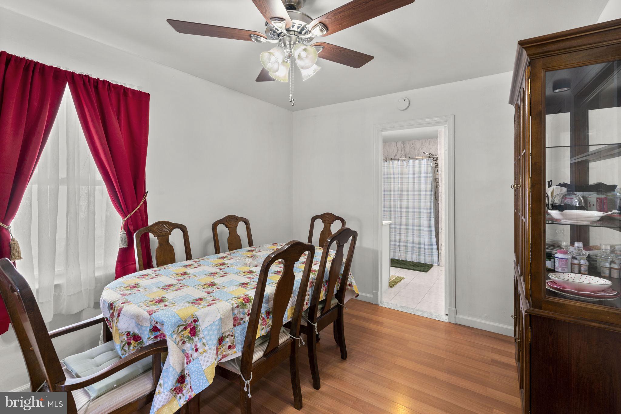 MARLYN MANOR - Residential