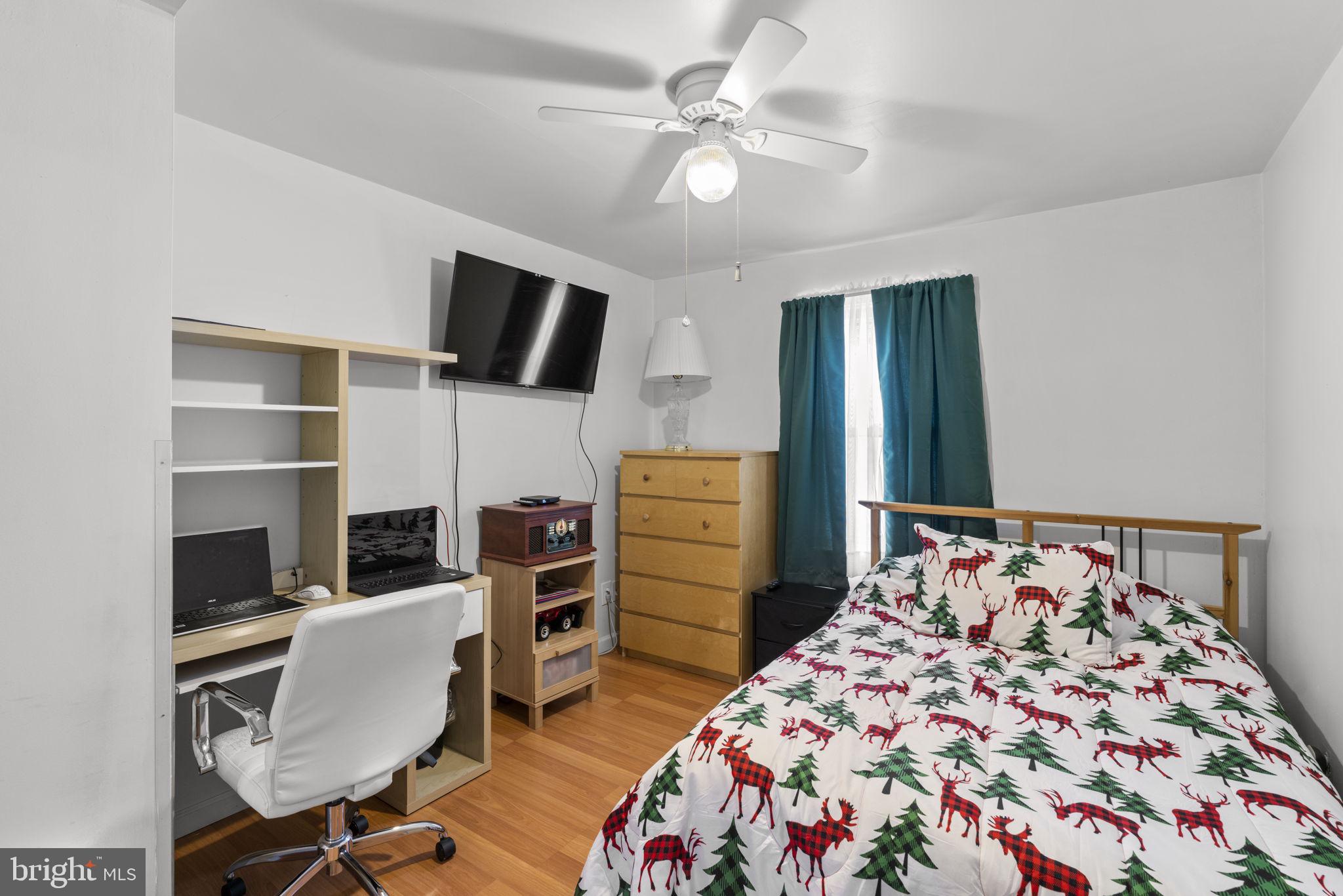 MARLYN MANOR - Residential