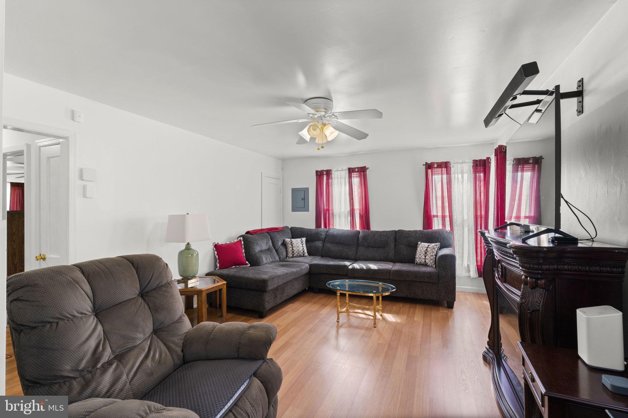 MARLYN MANOR - Residential