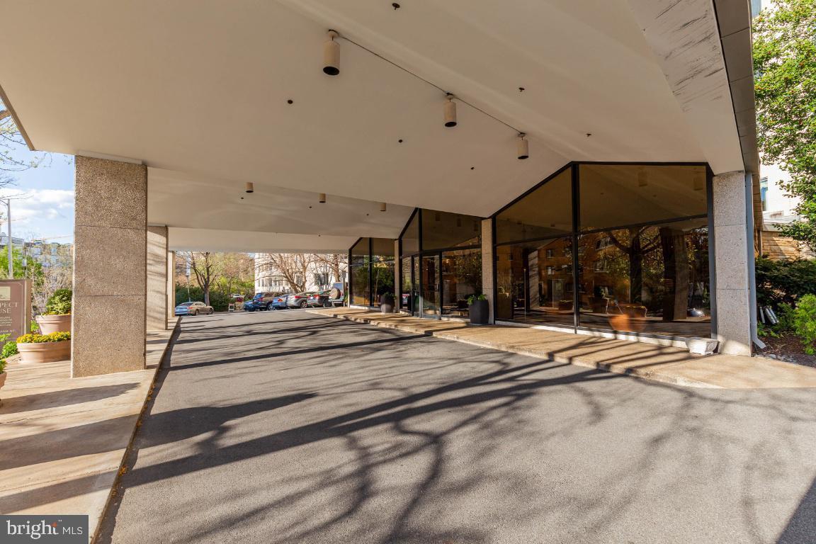 1200 N NASH STREET 566
