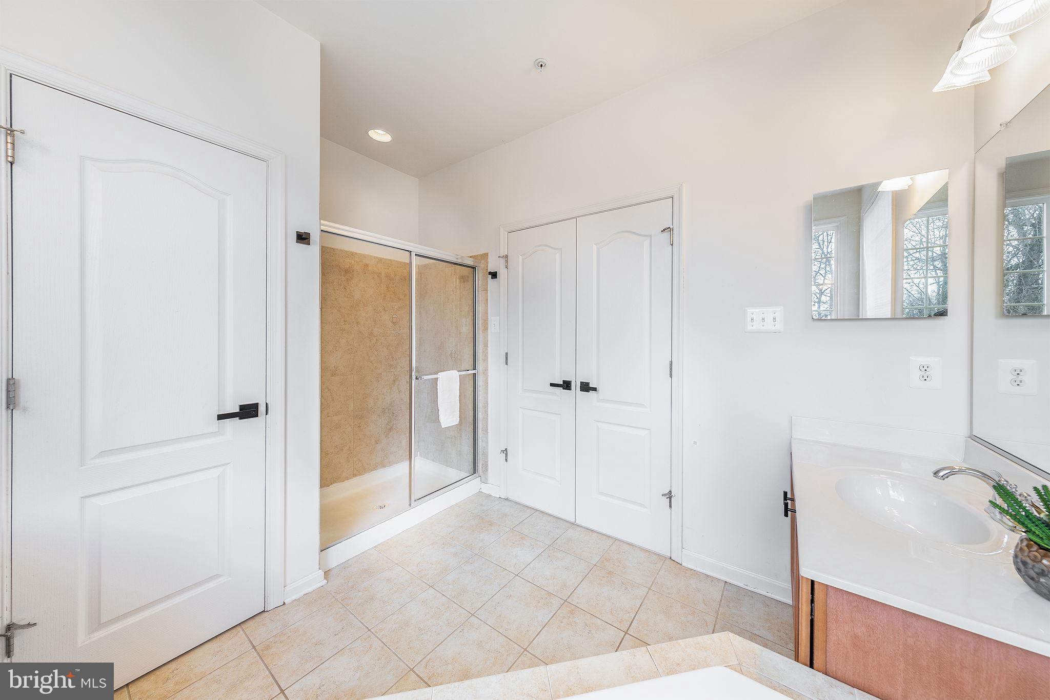 RIVER GATE ESTATES - Residential