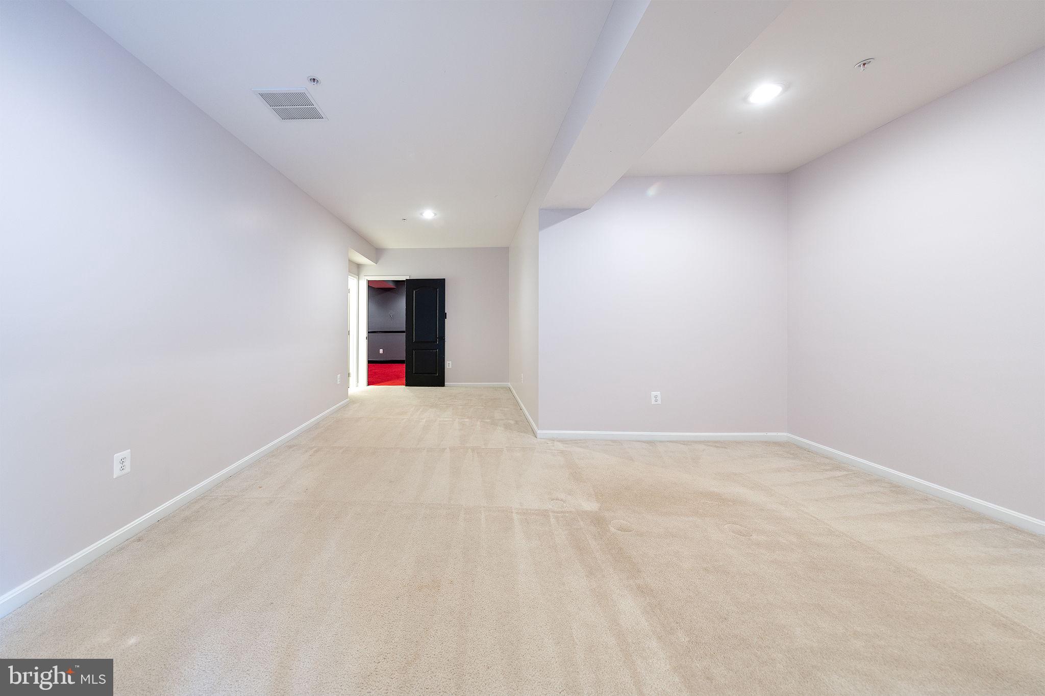 RIVER GATE ESTATES - Residential