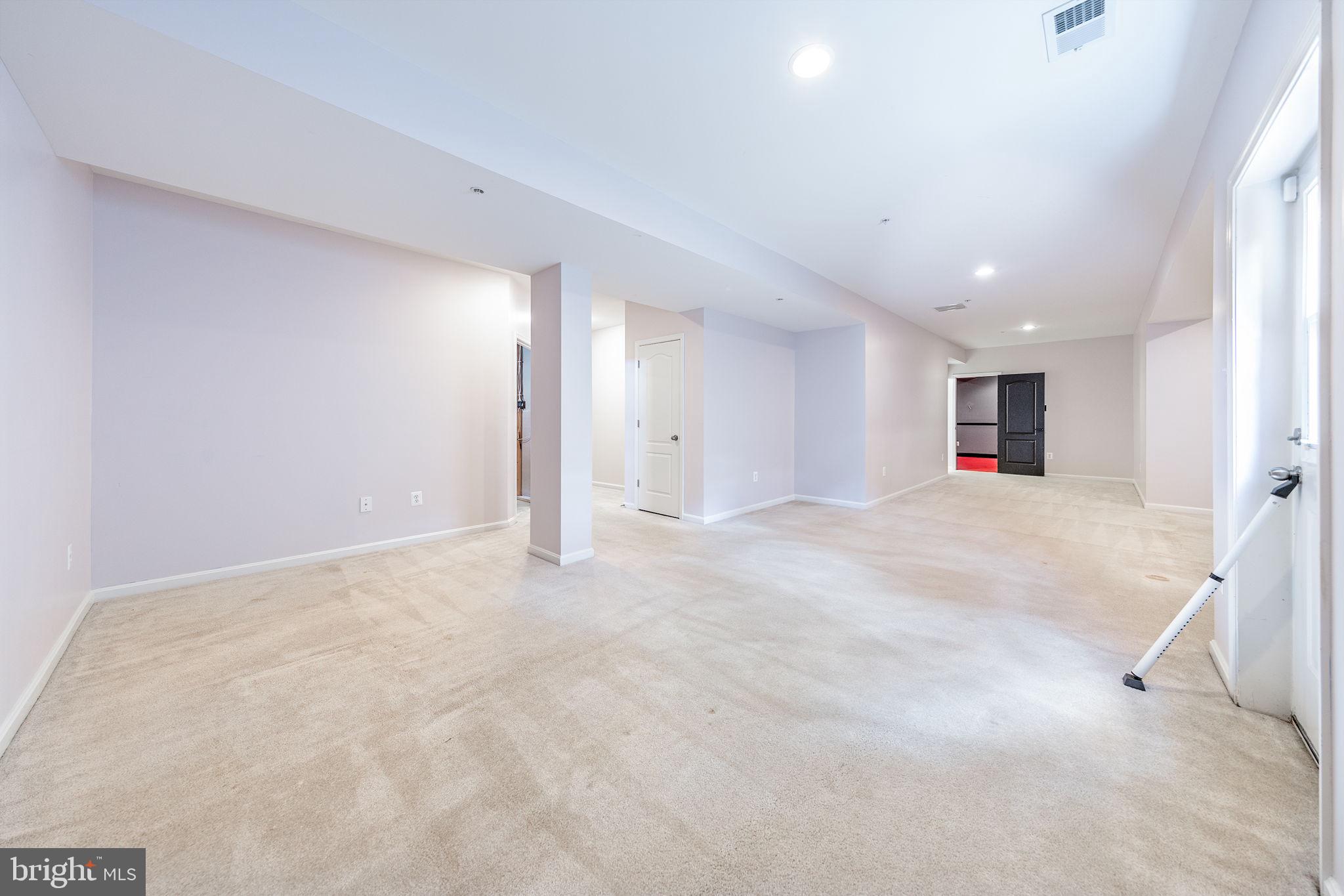 RIVER GATE ESTATES - Residential