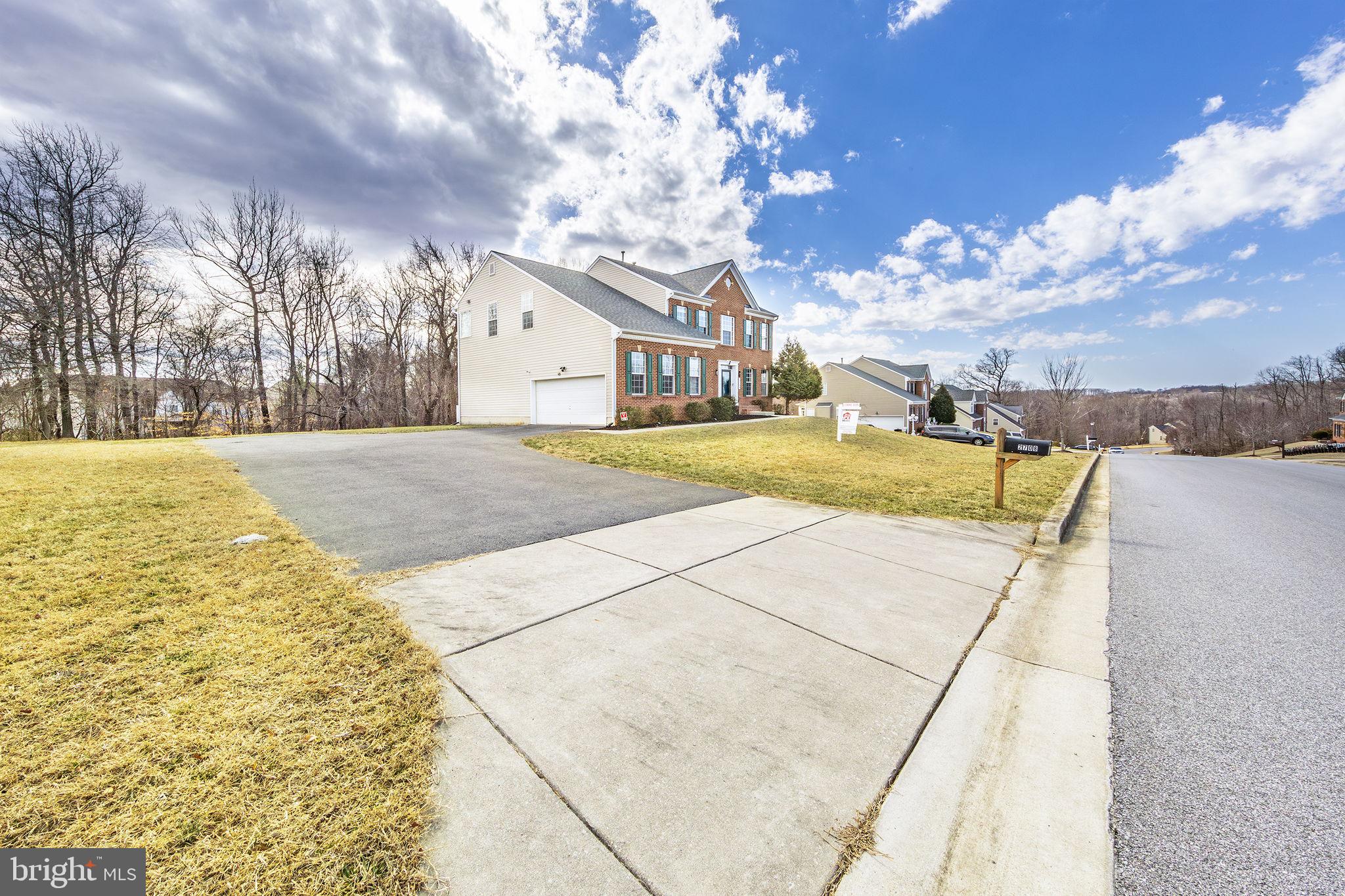 RIVER GATE ESTATES - Residential