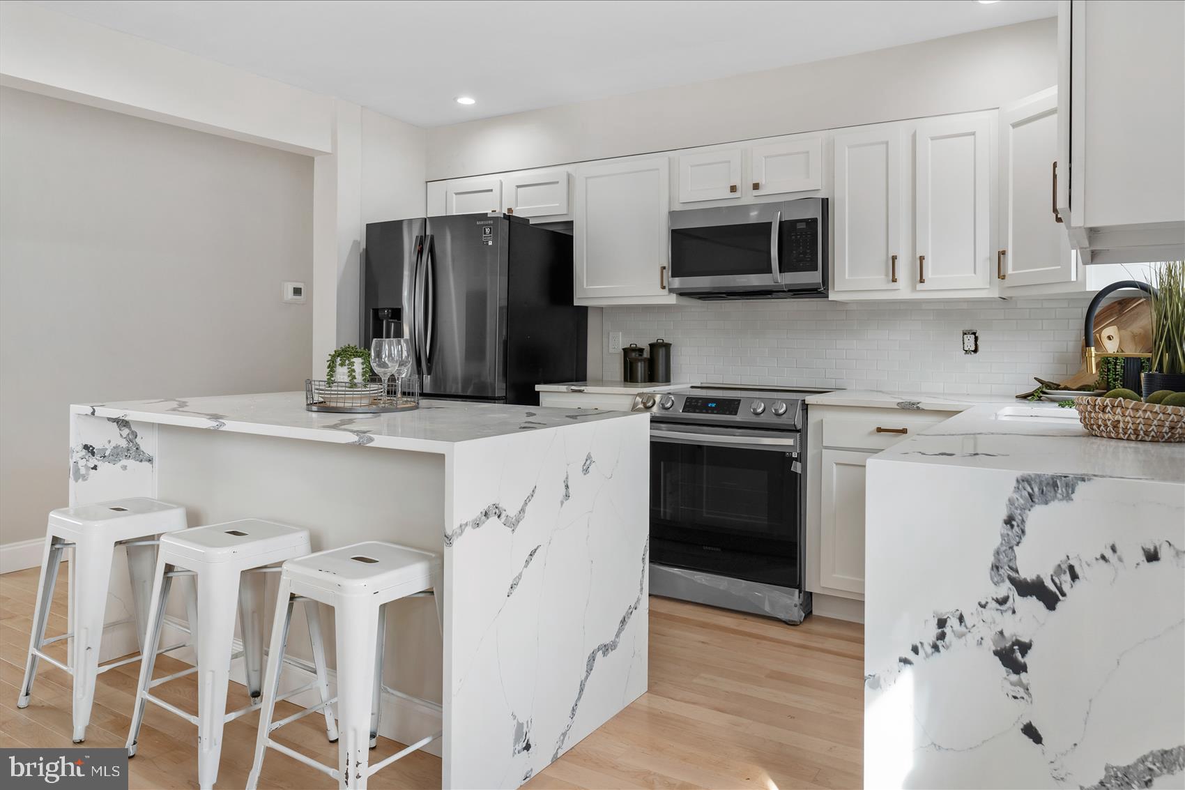 HIGHPOINT - Residential