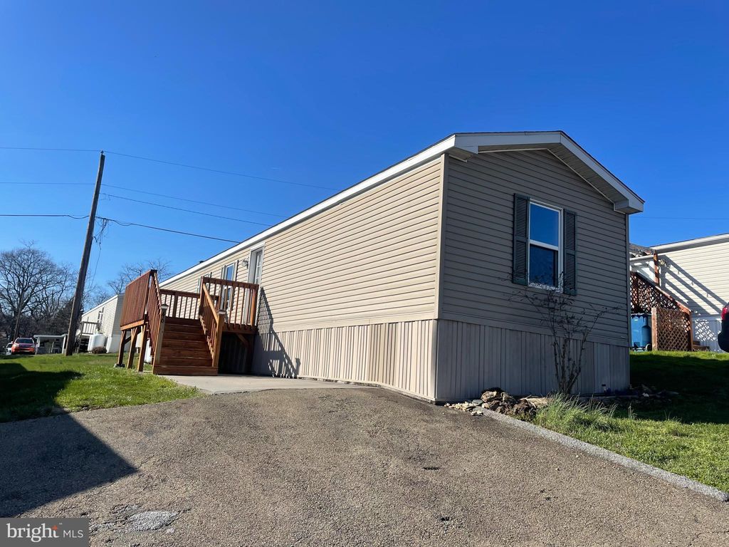 Photo of 46 PARK LN, HOLTWOOD, PA 17532 (MLS # PALA2032606)