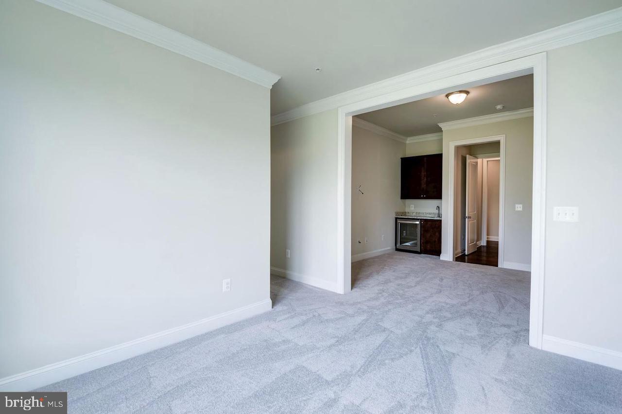 LAYTONSVILLE - Residential