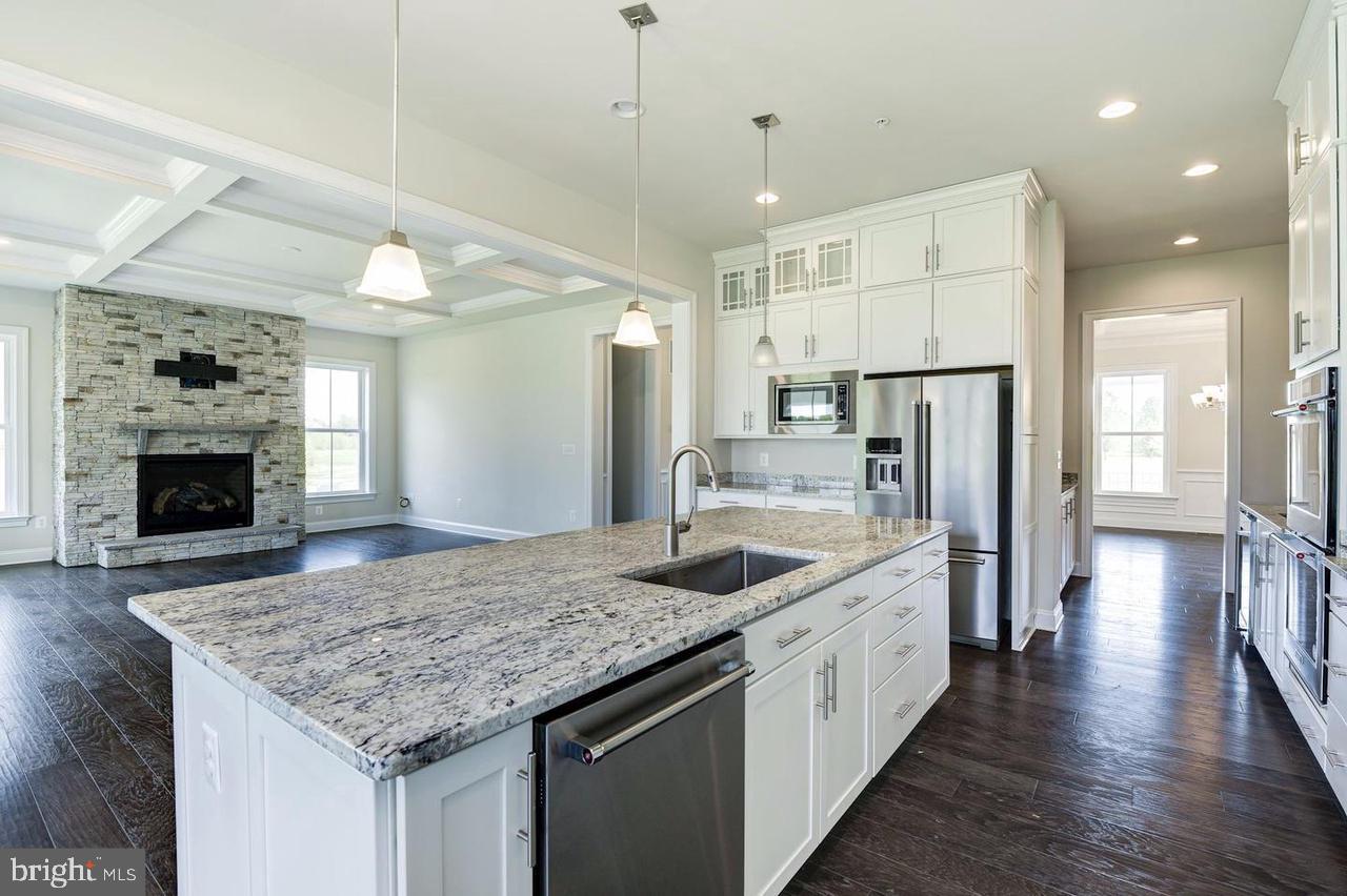 LAYTONSVILLE - Residential