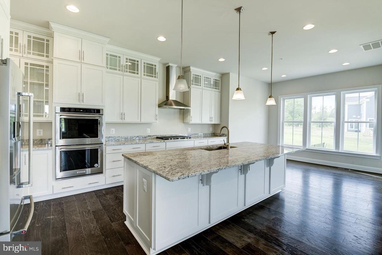 LAYTONSVILLE - Residential