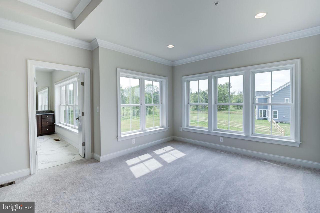 LAYTONSVILLE - Residential